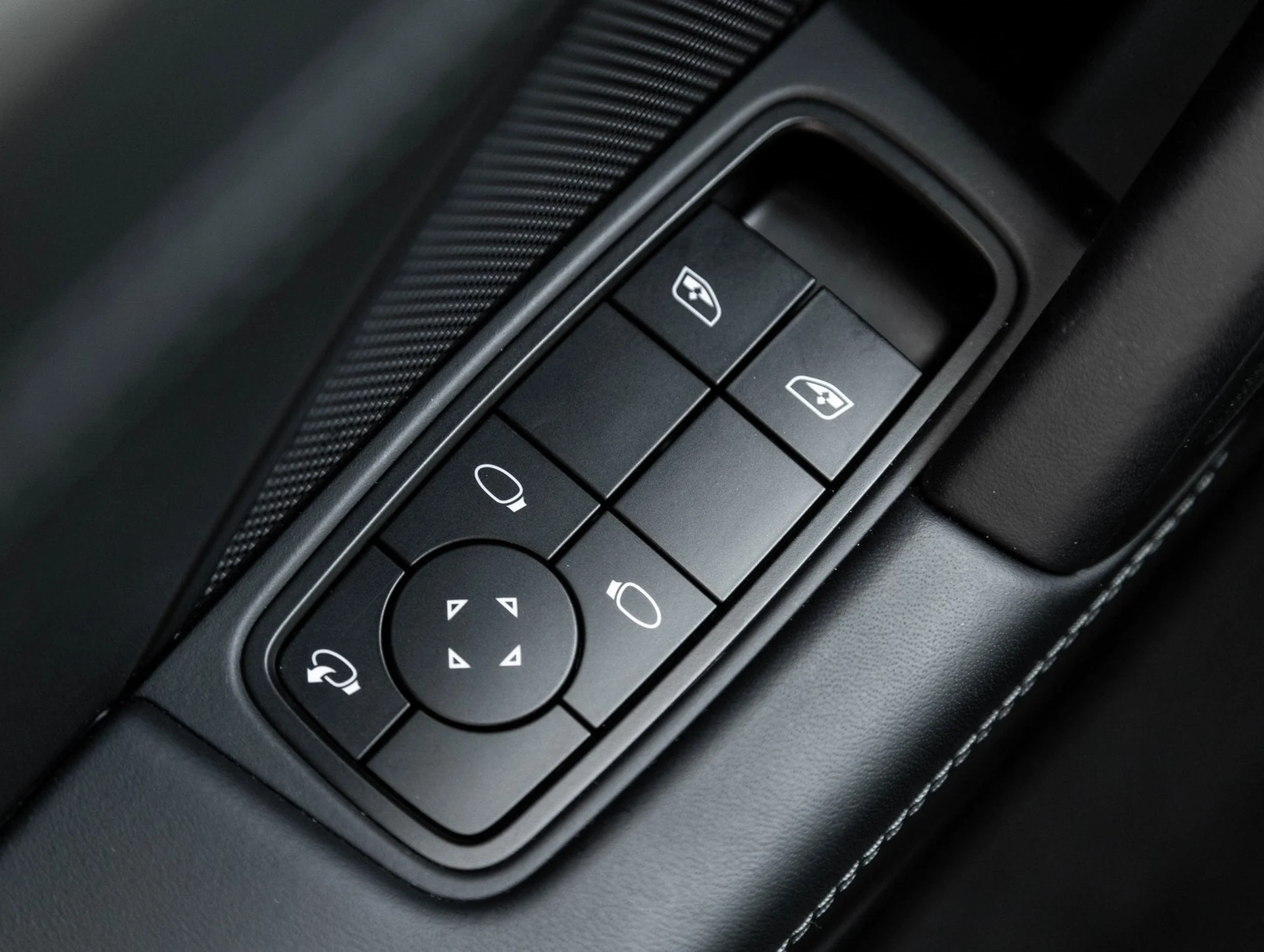 mph018_3251606033_19_4c5b4429b0