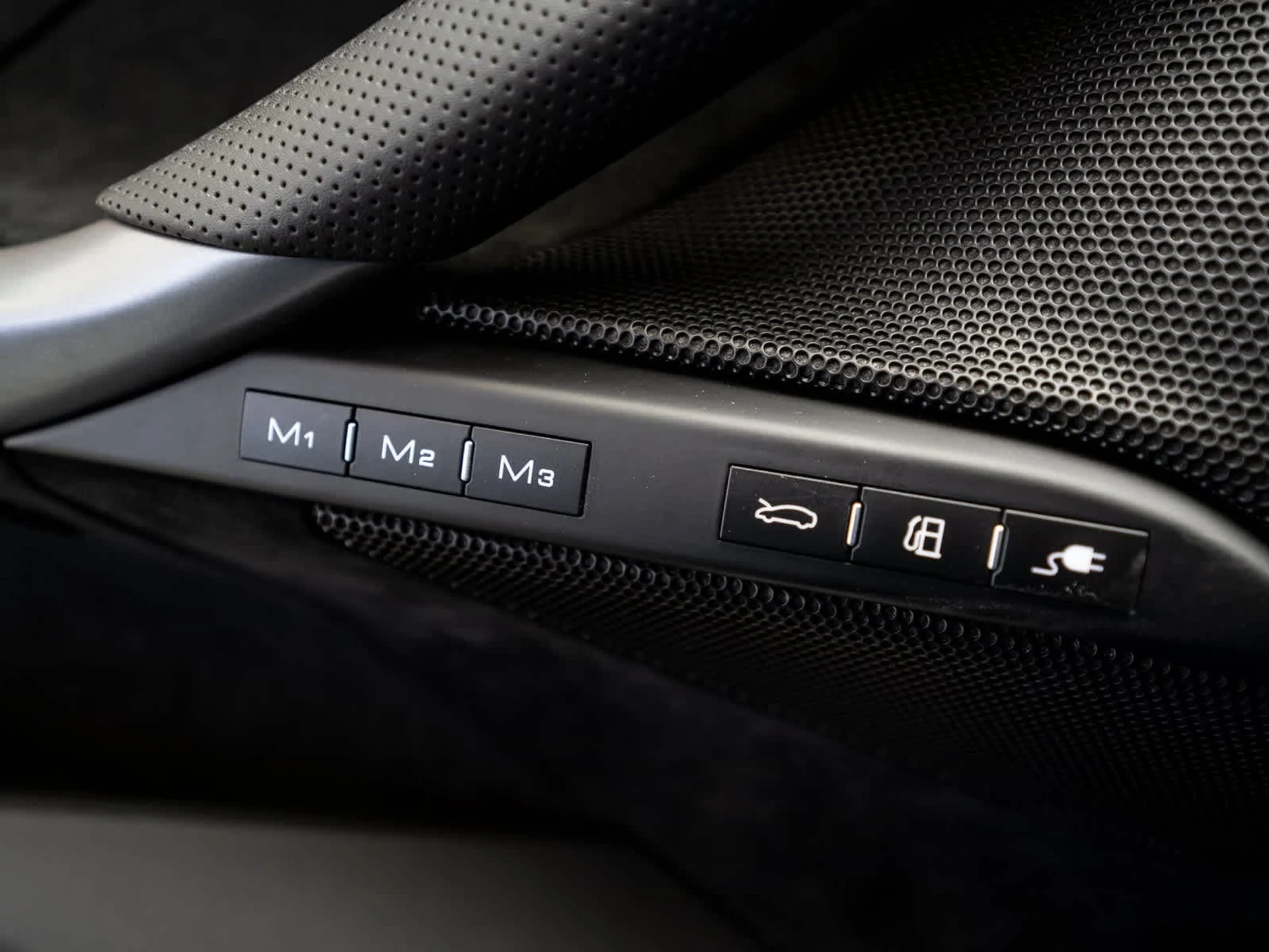 mph018_3252220069_5cddc1fb80d002ad05aee8bcc78f668cx_bfc6b31976