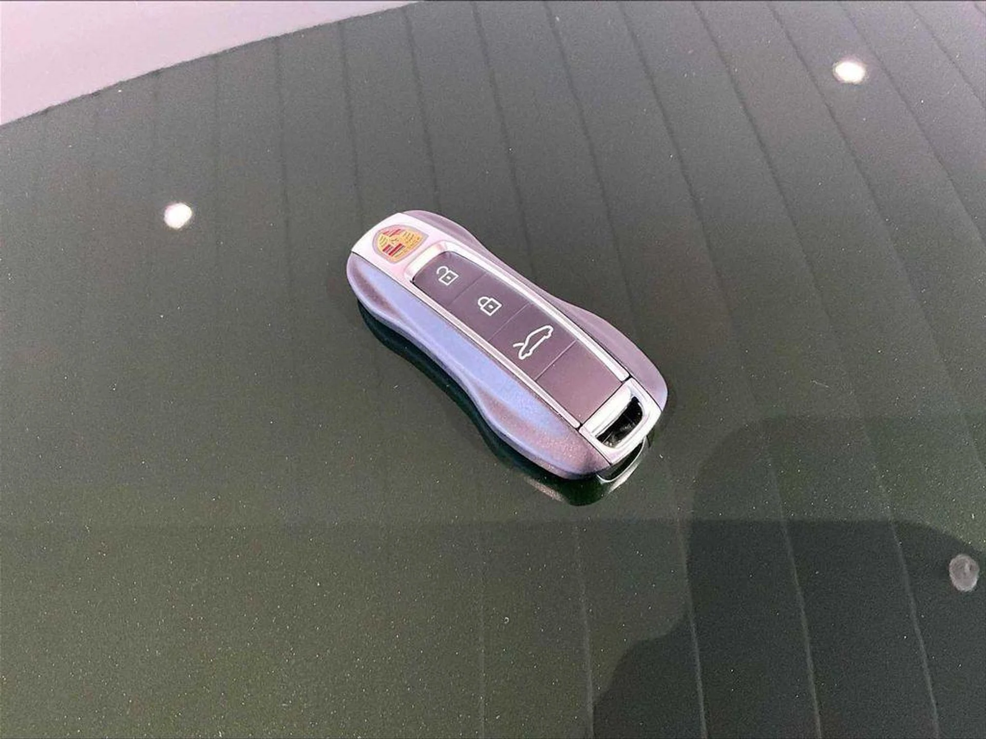 mph018_3268348748_hy0_RKJD_Hwm_Gquo_V5glpnh6cwp_Bw_03753adbe9