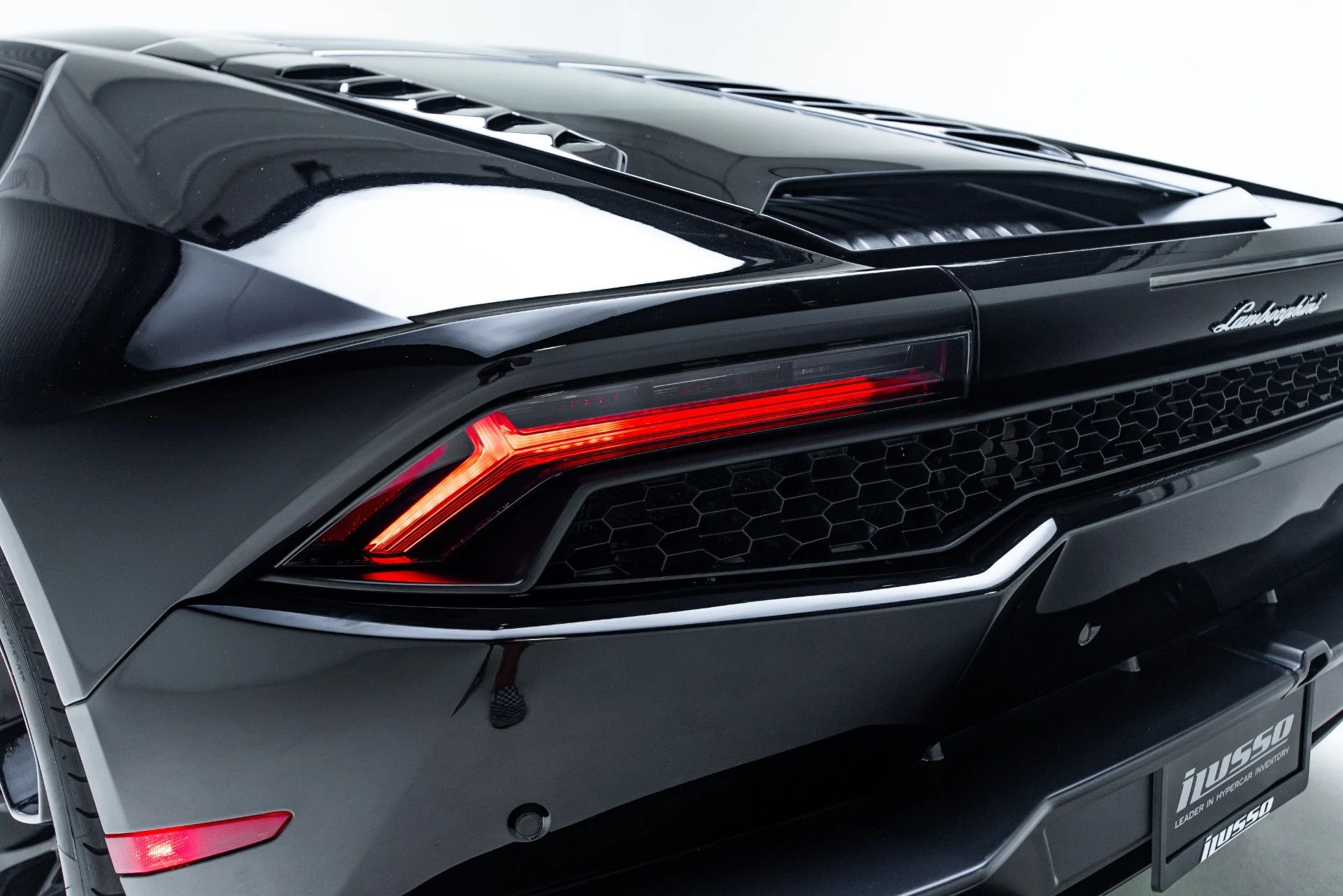 mph018_3269416800_Used_2016_Lamborghini_Huracan_LP_610_4_1786577538_a06cd931e8