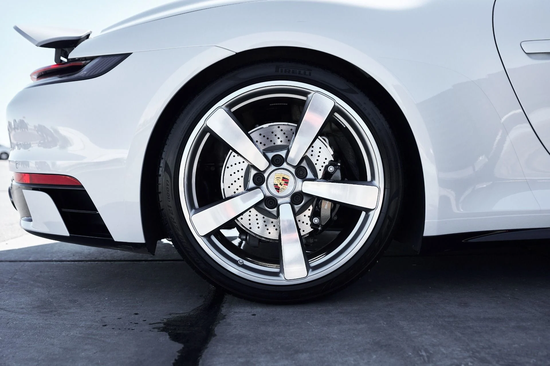mph018_326950789_Used_2024_Porsche_911_Carrera_4_S_1760665417_81458942e7