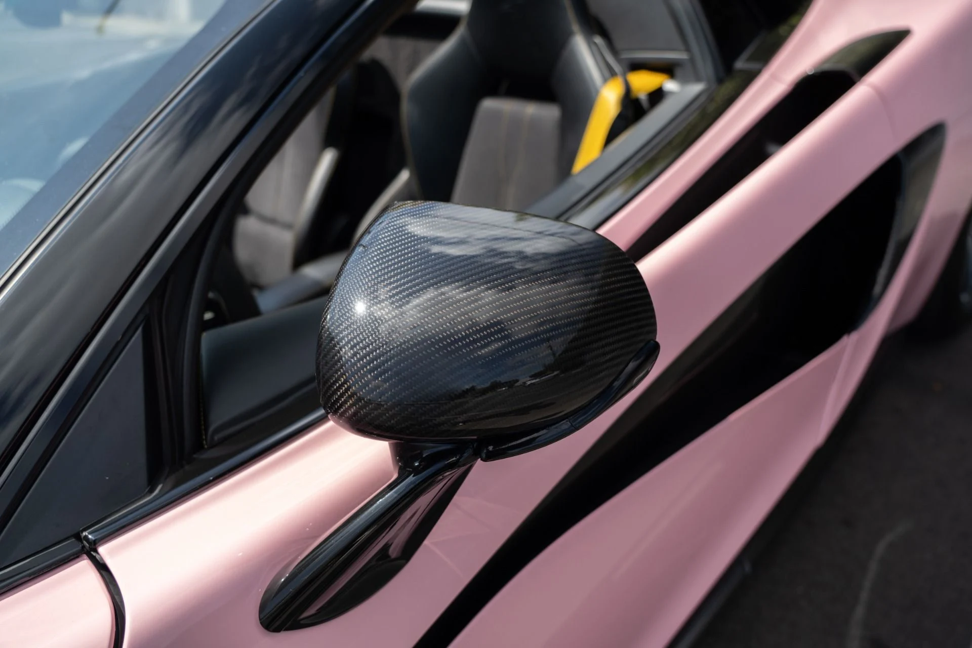 mph018_3285860402_Used_2018_Mc_Laren_570_S_Spider_1757711863_03ce906633