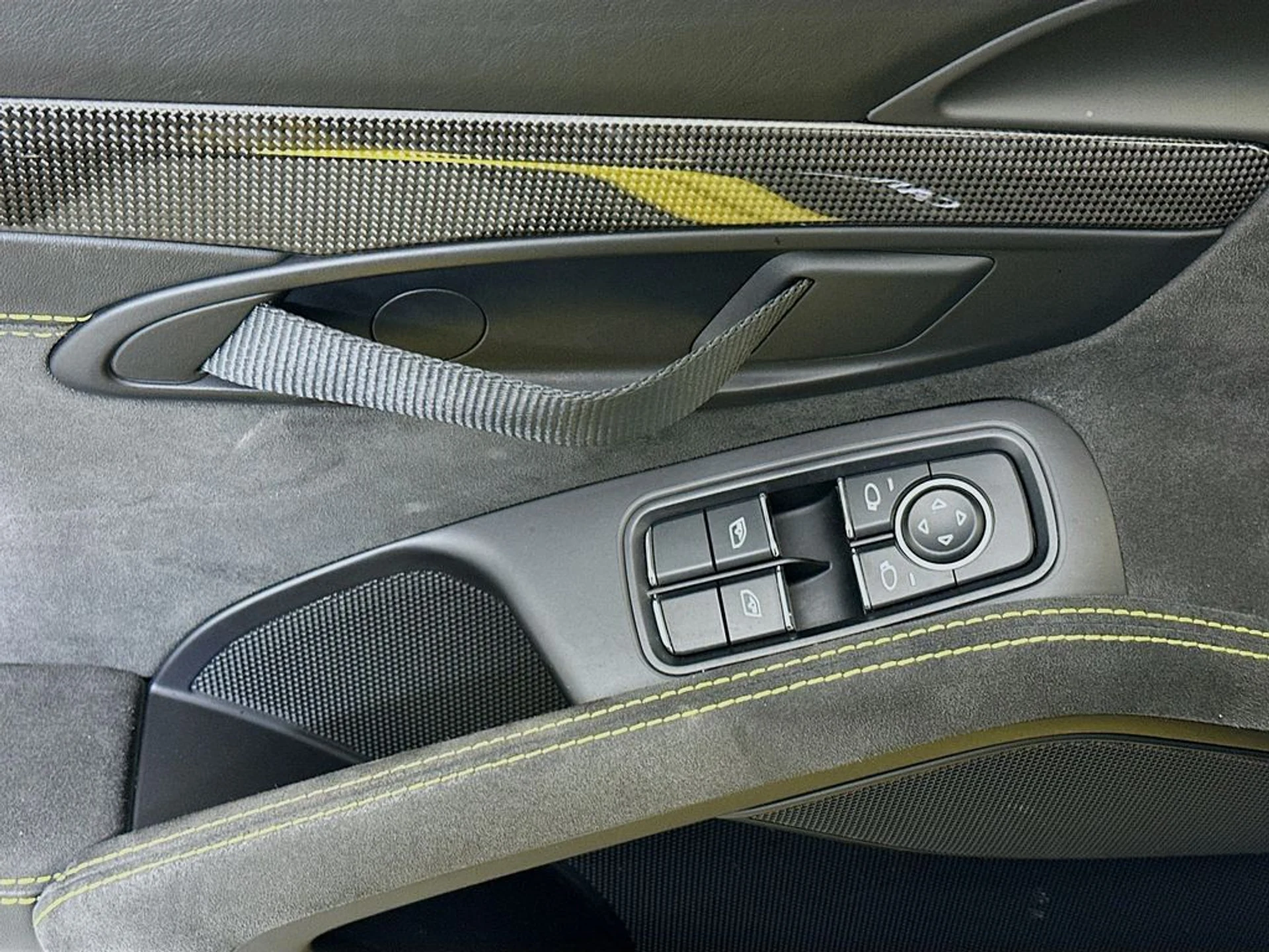 mph018_3294801868_6002331b6c128b9c250c29c042ee7593x_cd2dbf46ad