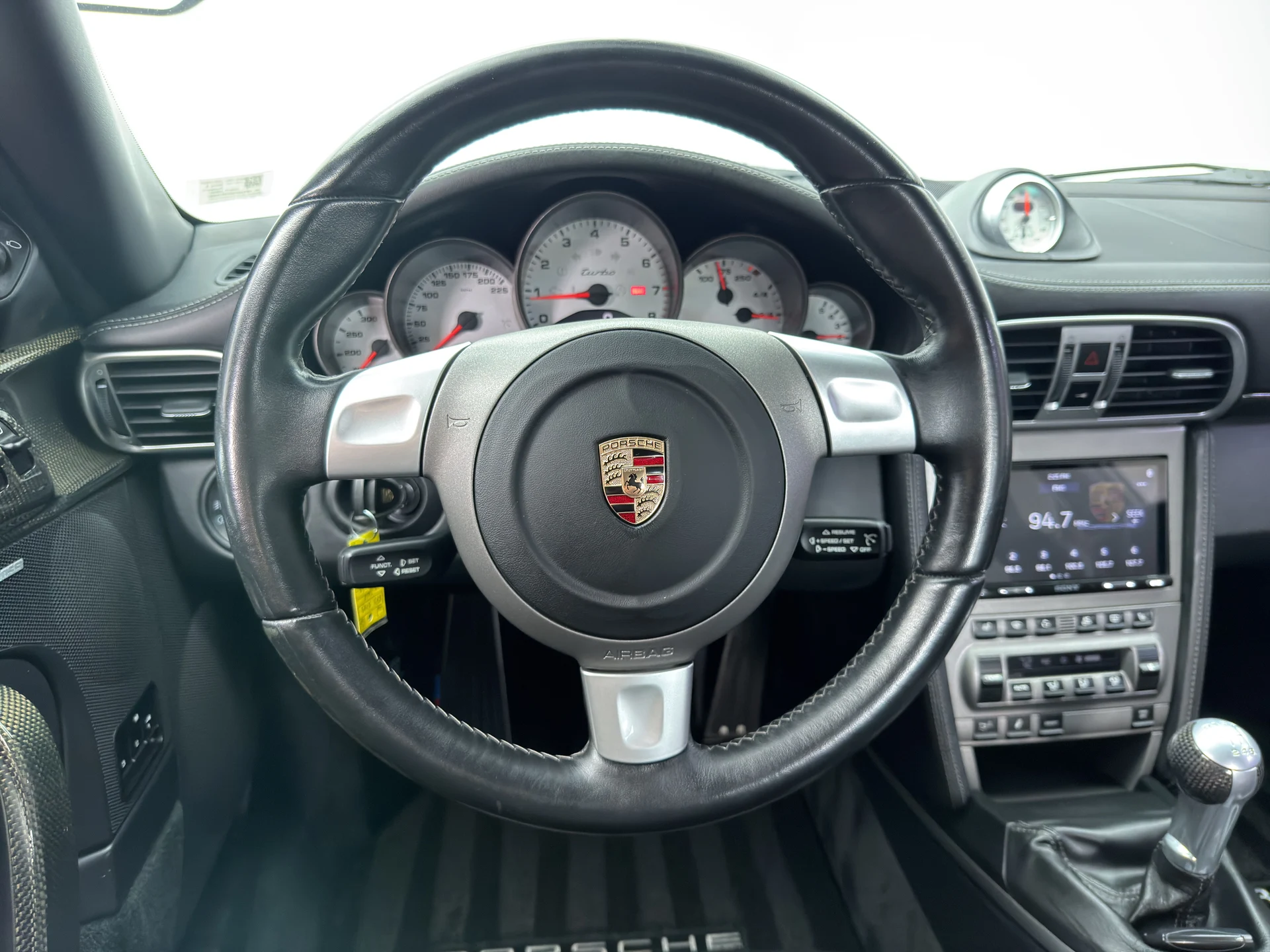 mph018_329546875_RPL_3783_interior_006_5f0bc2820c