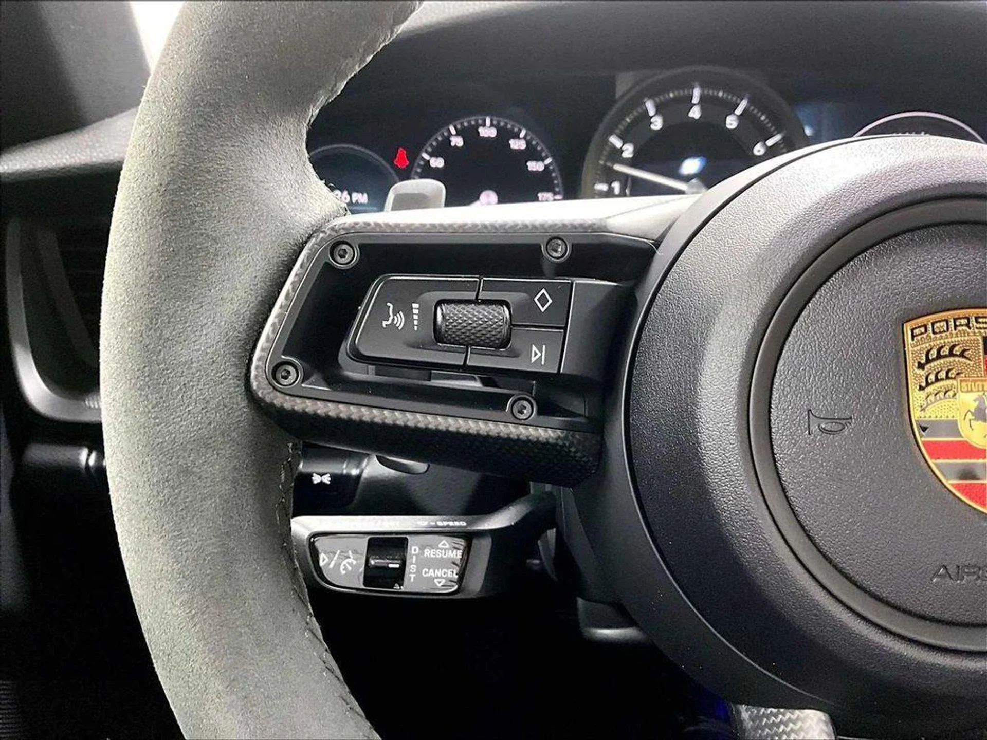 mph018_329647330_l_Sh_V7s_A_Leo_Nv_D6nre_F_Zs_Undm_C_Zw_7d2c551dad