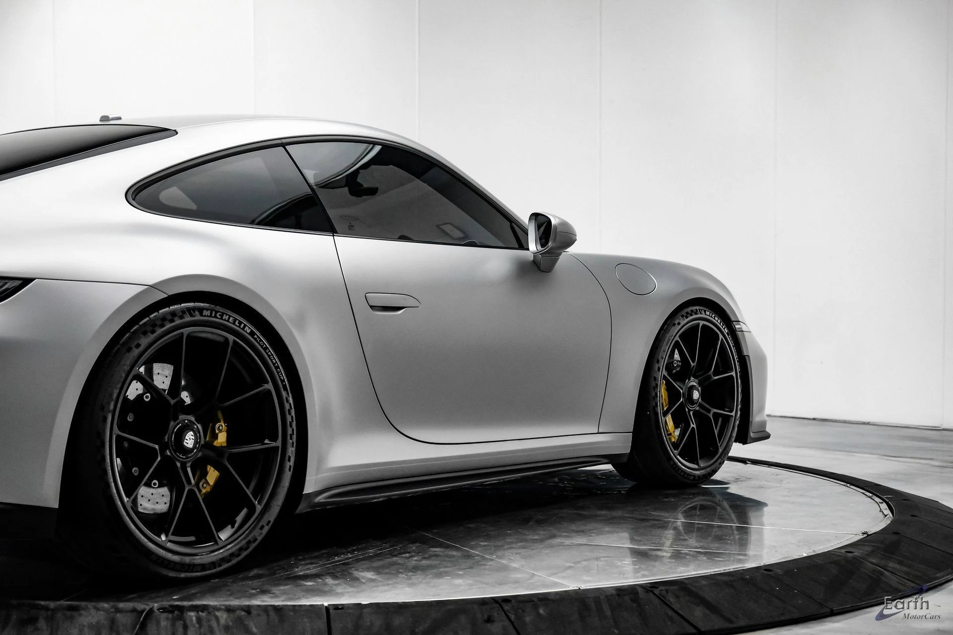 mph018_3298049899_c1bcf721e42af5fe17a6062de068753fx_363b39b212