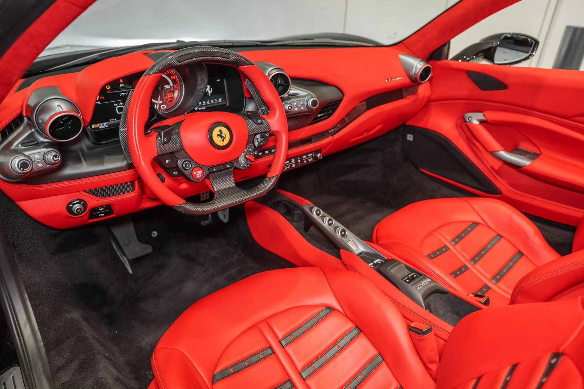 mph018_3299247105_Used_2021_Ferrari_F8_Spider_1788191529_ebdce8e11c