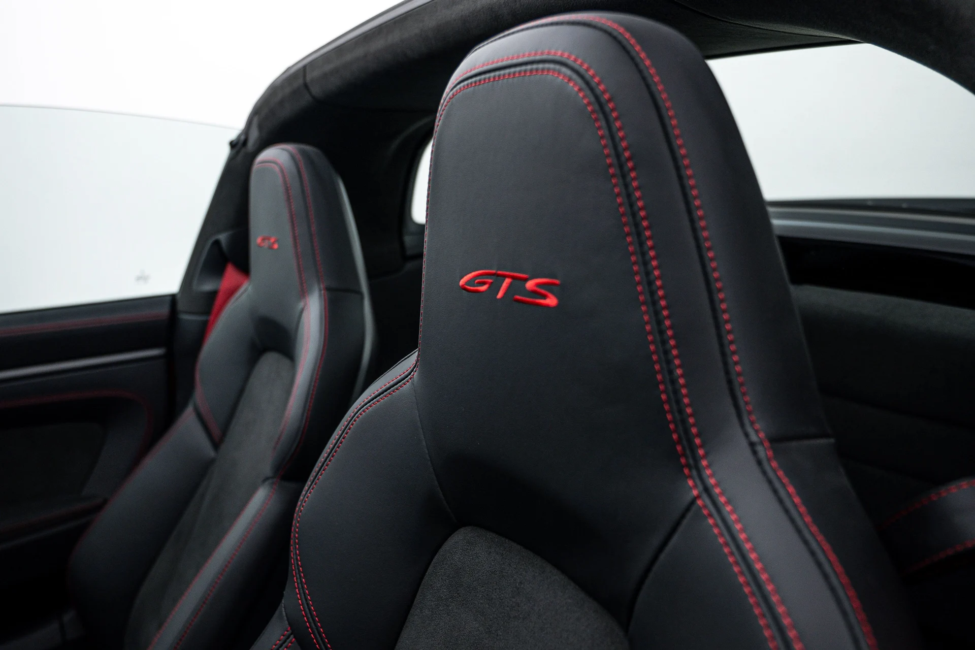 mph018_3299733231_8fac5558450e6056d0fff10105fe0578_8c4790ca5a