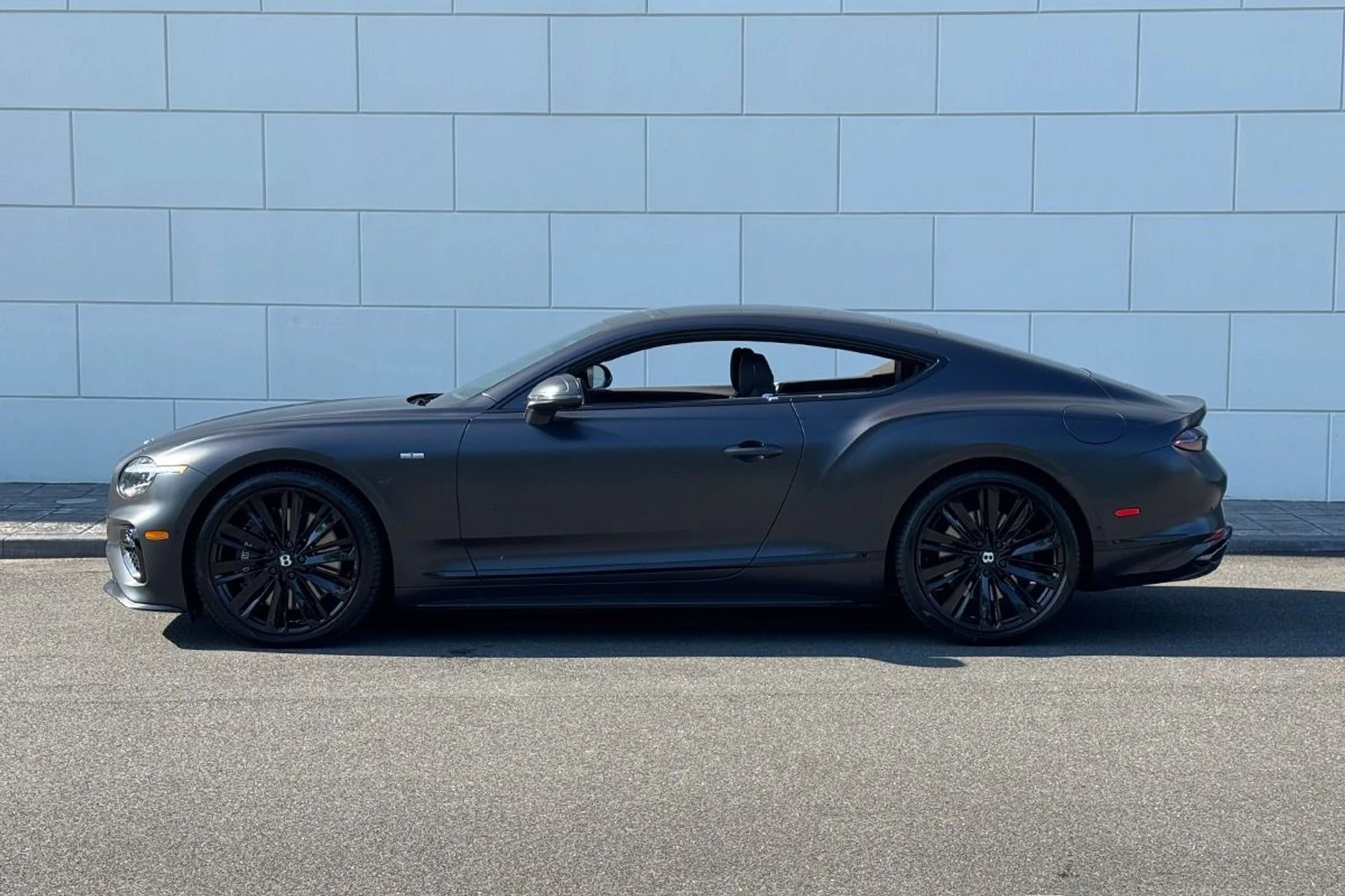 mph018_3301421923_Used_2025_Bentley_Continental_GT_Speed_1749224287_f2cf4d6d1d