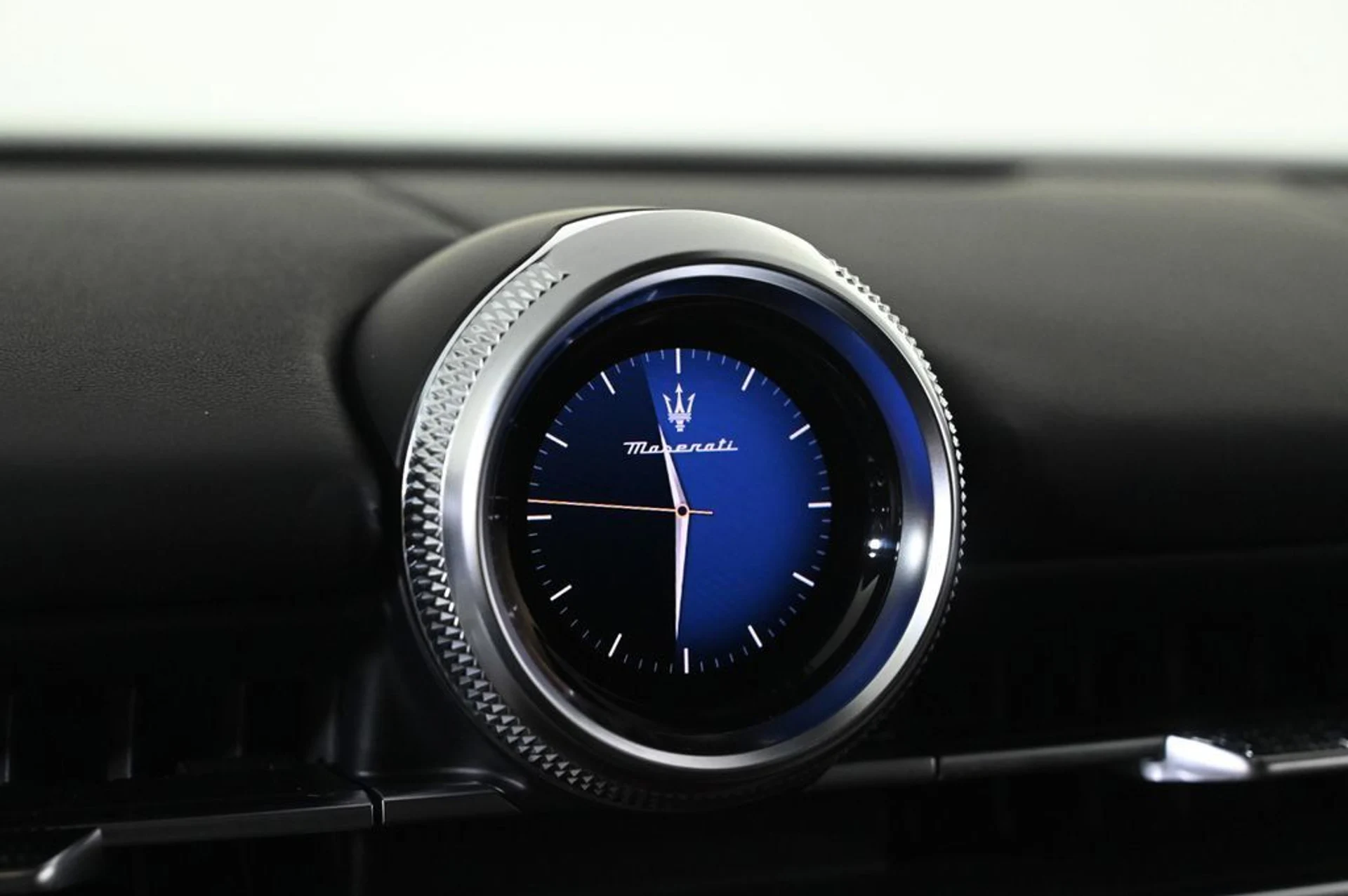 mph018_3304521882_new_2026_maserati_grecale_modenaawd_11350_23023958_19_1024_375e59a9c8