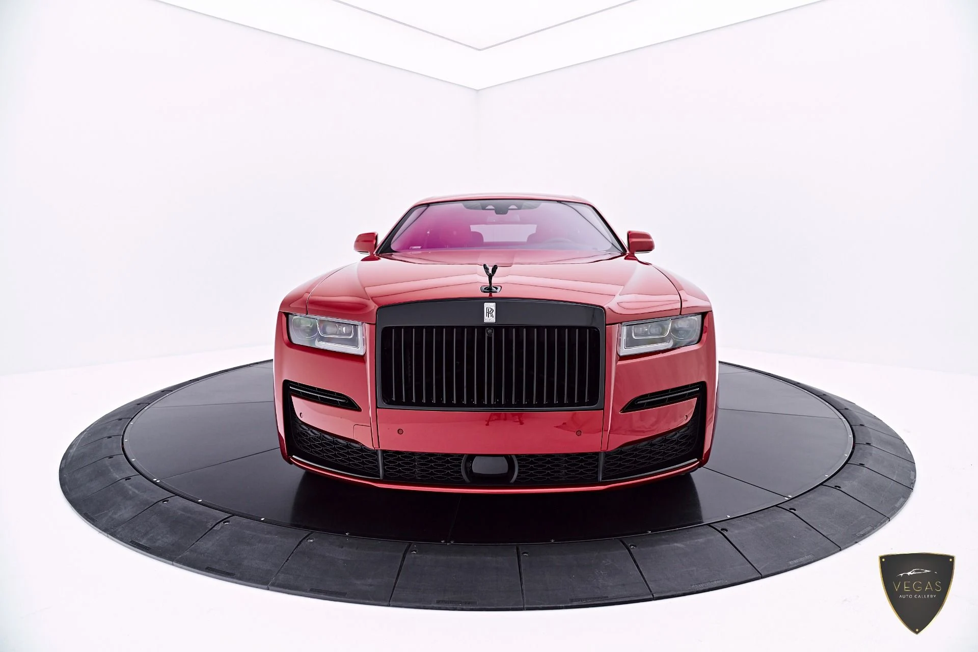 mph018_3306047237_Used_2024_Rolls_Royce_Ghost_Base_1782519240_f2b7efa97b