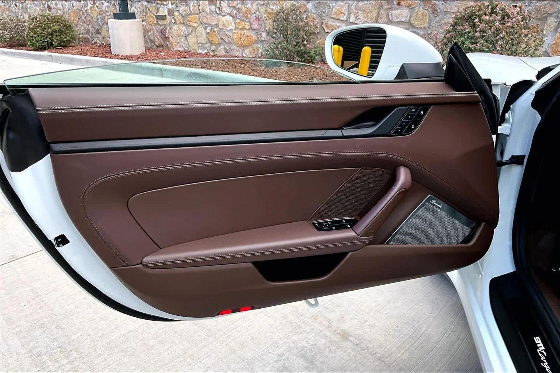 mph018_3312799701_e3a1a2f2524c76a51d589c2c4172d107_c5eef3de19