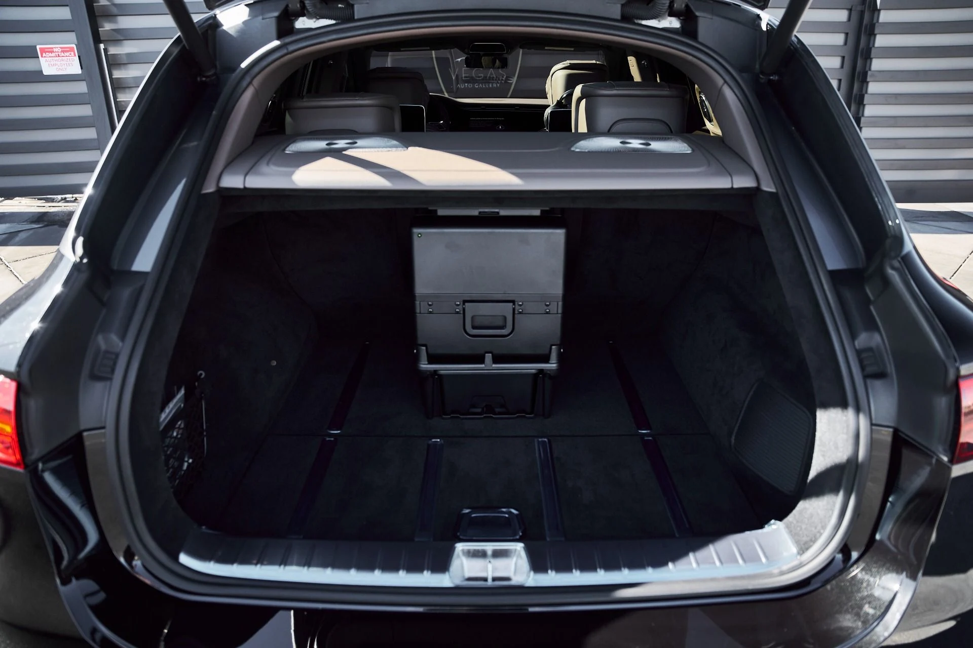 mph018_3314745727_Used_2025_Mercedes_Benz_EQS_Maybach_EQS_680_1770508791_813449e6a6