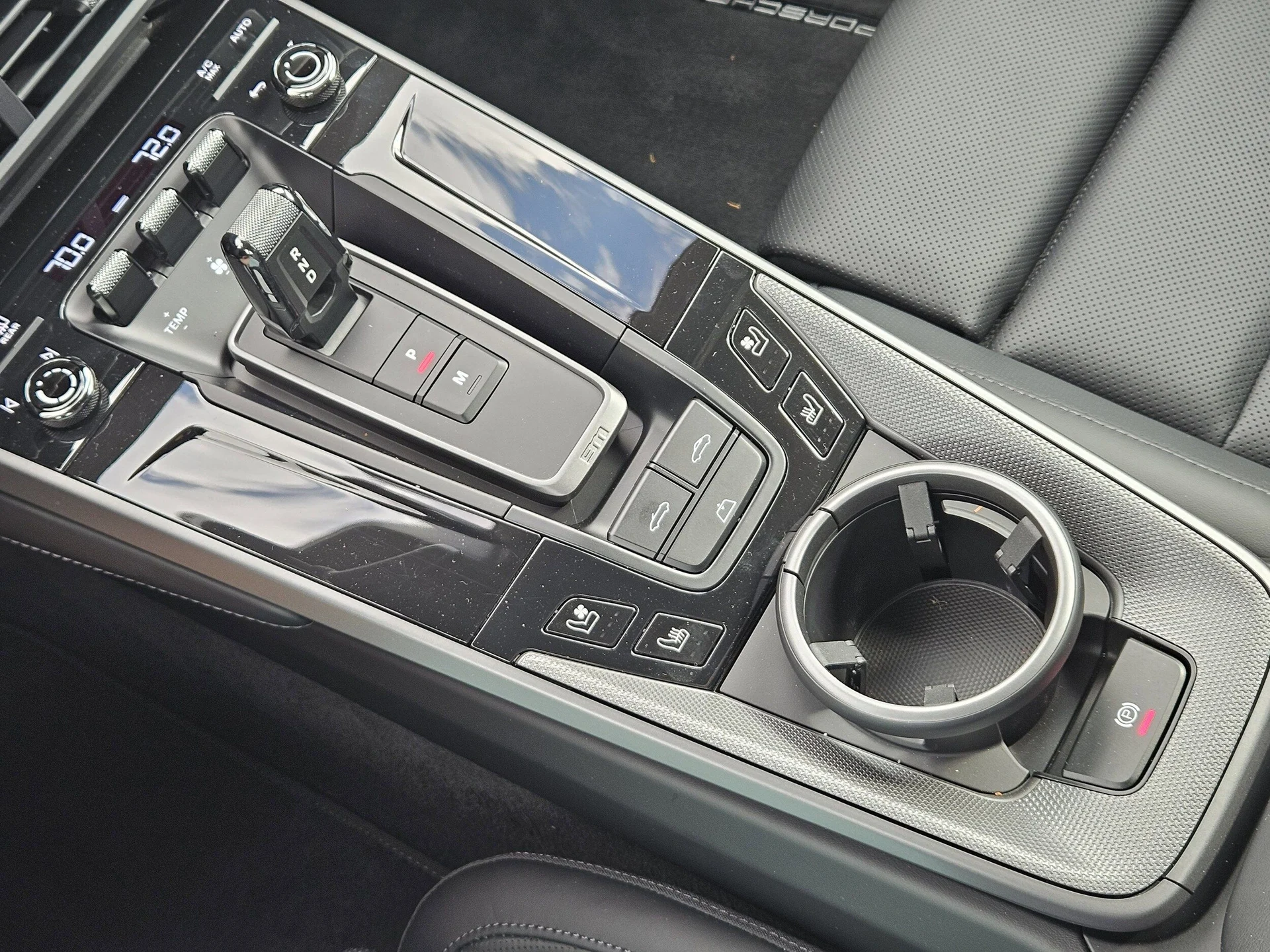 mph018_3315424491_35c09fbe882de9236958863541b01546x_127ef1cd39