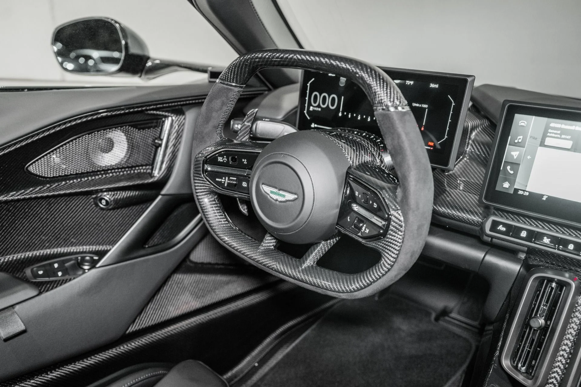 mph018_3315642250_New_2026_ASTON_MARTIN_VALHALLA_COUPE_1775321272_1e2dbc9e36