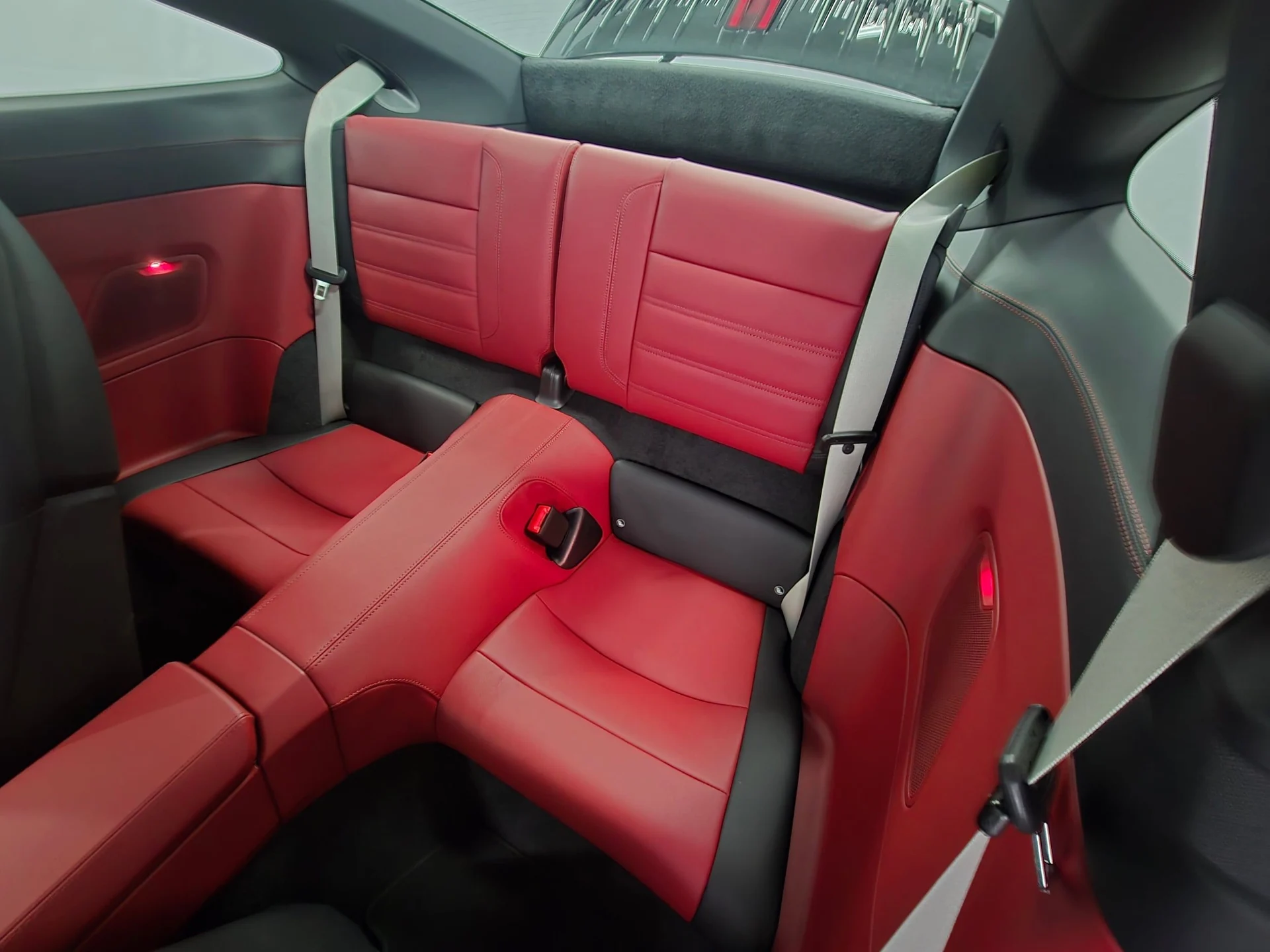 mph018_3316902300_436c55765e6c3ff9402ebdc3a981c577x_d3b3e09a84