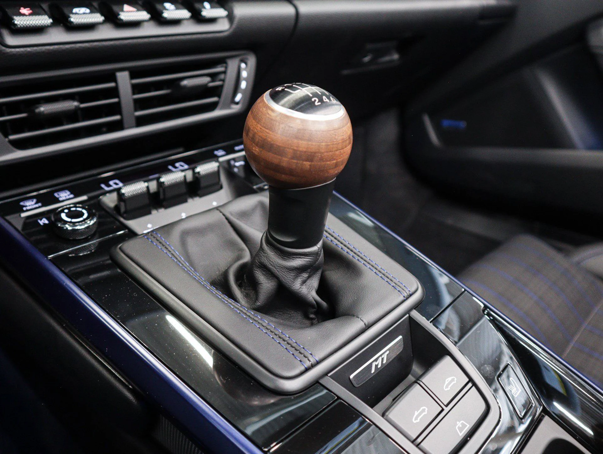 mph018_3319155304_dc481c5ff753c6eb757aabd29a11e577_3c7f860755