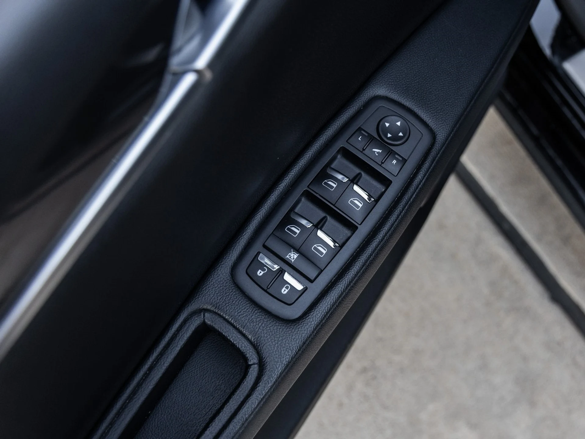 mph018_3322416494_19_146558100b