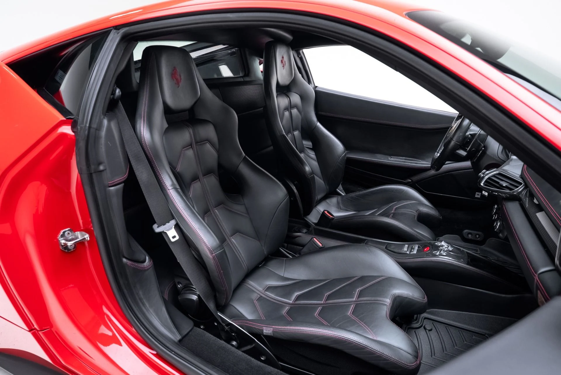 mph018_3325883687_Used_2012_Ferrari_458_Italia_1774895288_27de989522