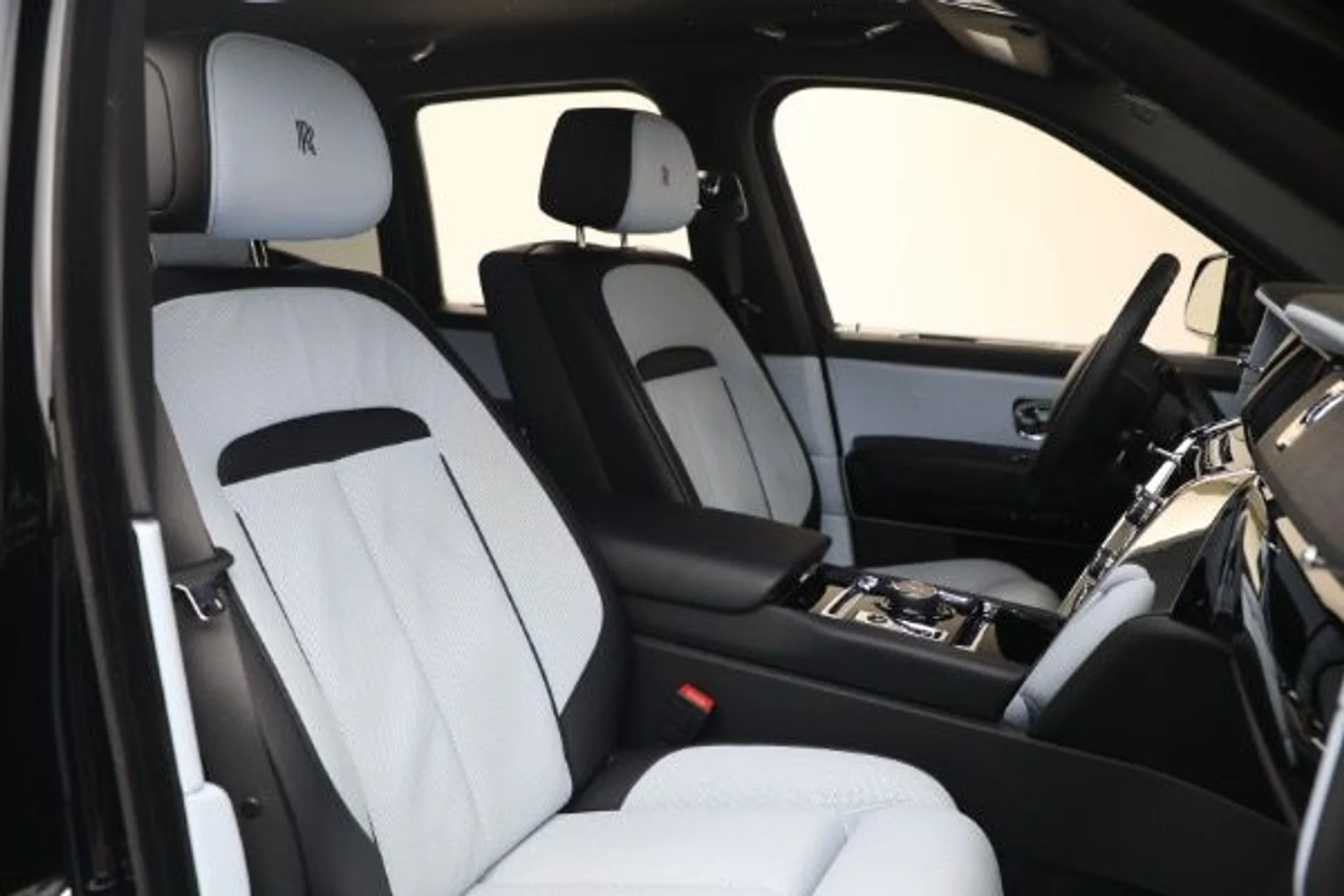 mph018_3326817733_Used_2022_Rolls_Royce_Cullinan_c3a5ec2ede