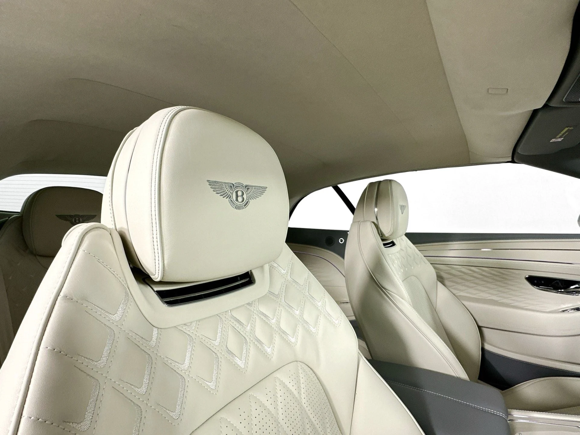 mph018_3332362884_19_3a666e0516