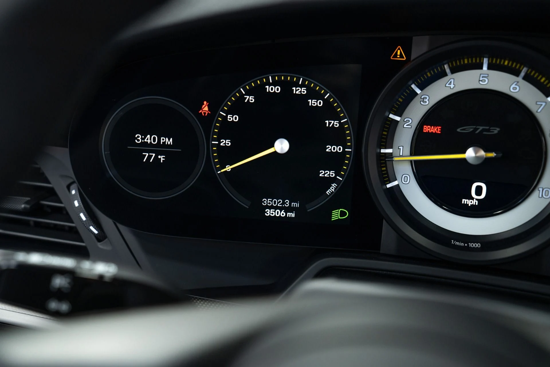 mph018_3336546870_Used_2022_Porsche_911_GT_3_6_Speed_1762362597_5c03ba94f1