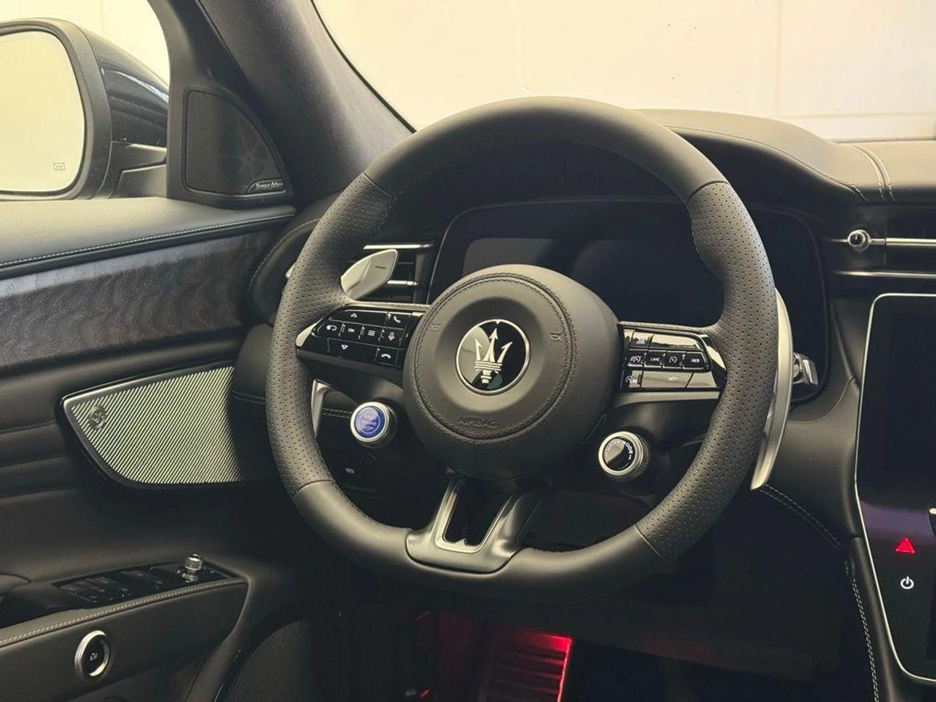 mph018_3340306497_cznvfushg3_ECD_4_Ft_MJS_3l_Li3wpk_abbd08571f