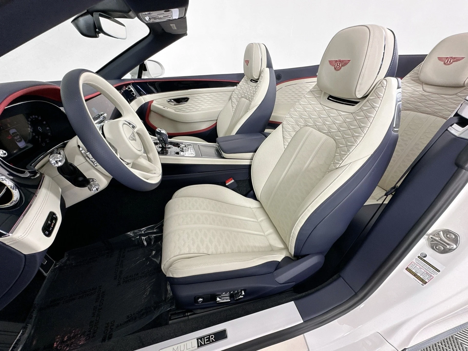 mph018_3350441135_19_e82044392c