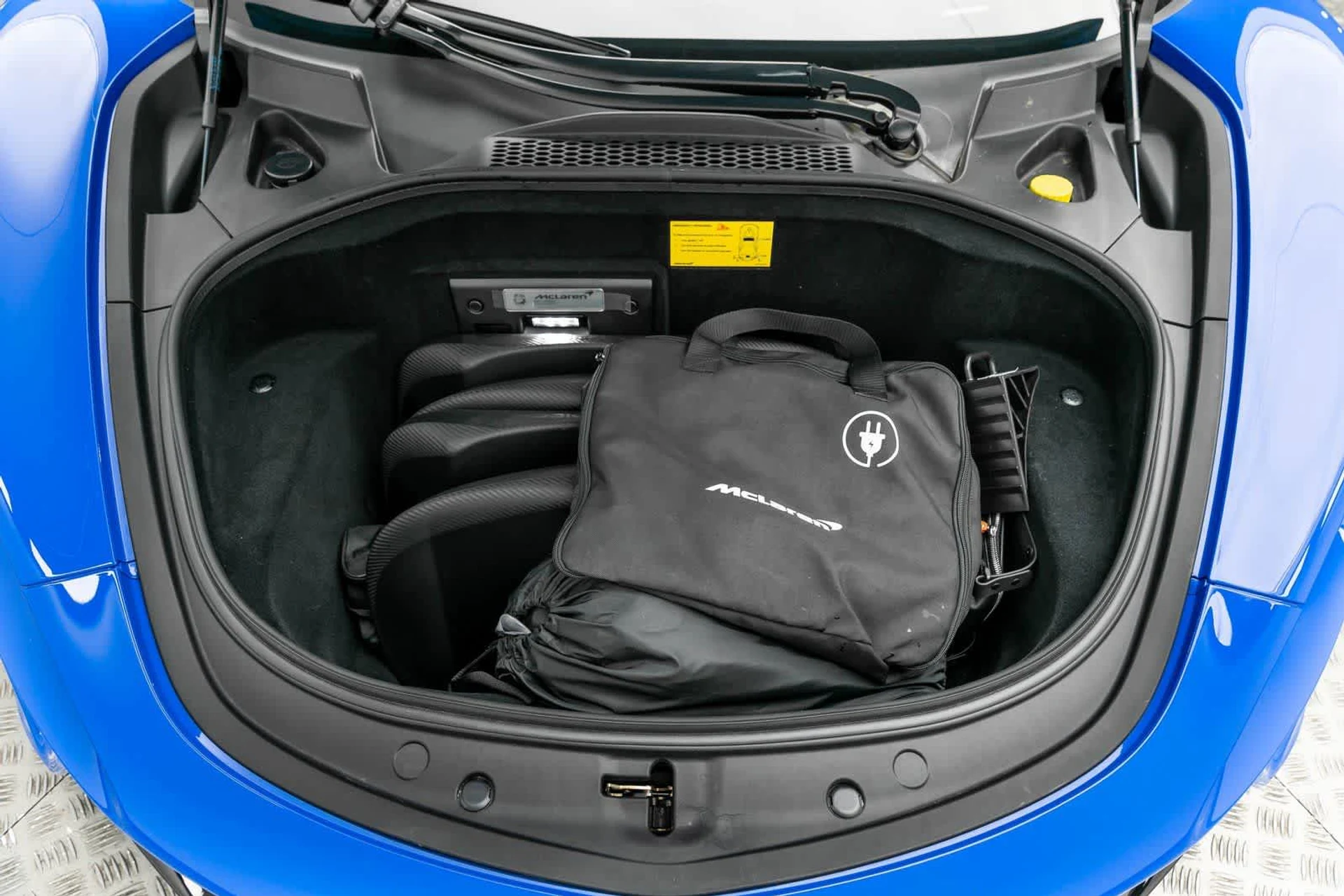 mph018_3356582951_19_5776c93162