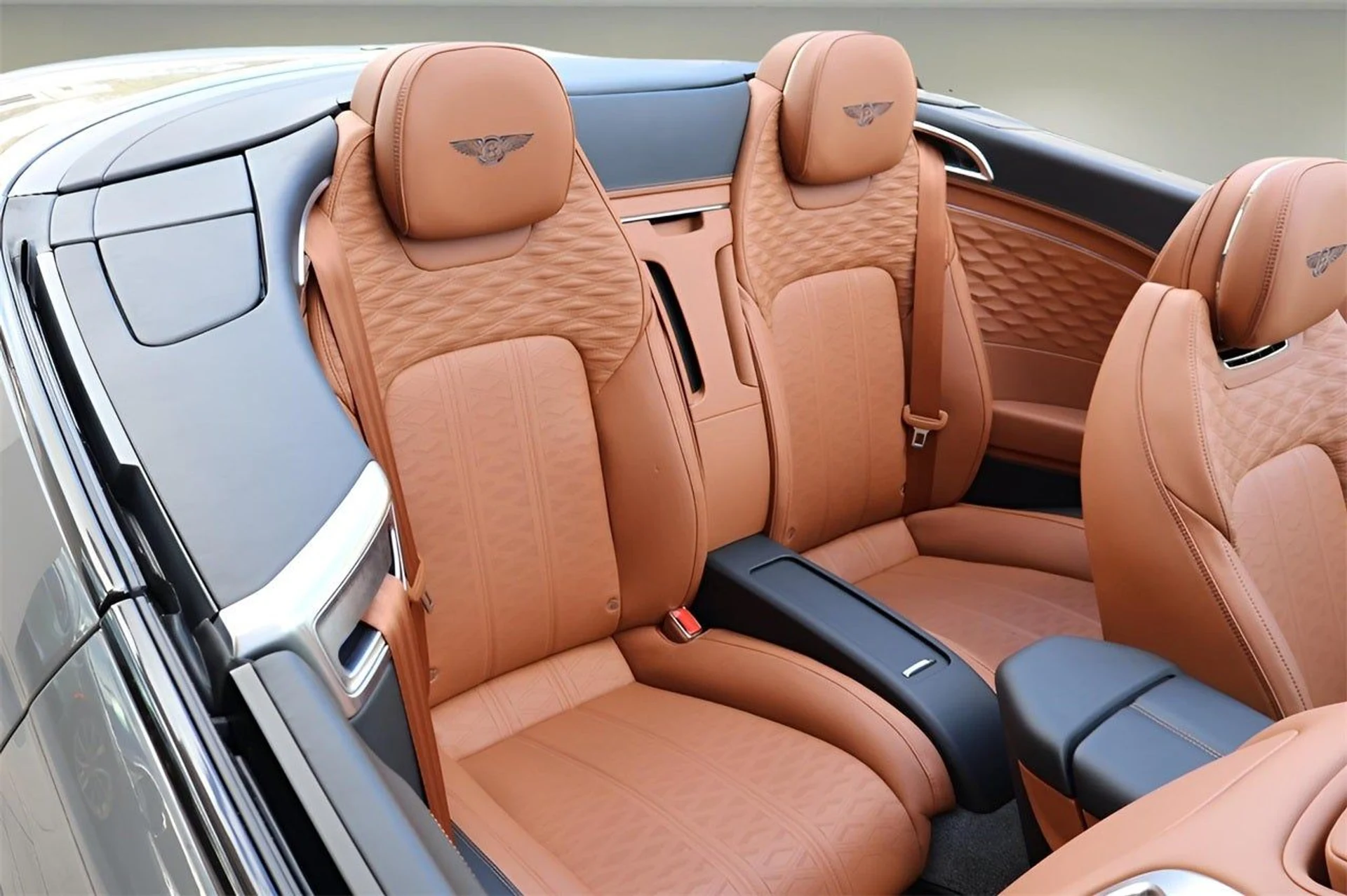 mph018_3365774585_19_bc42cd9a64