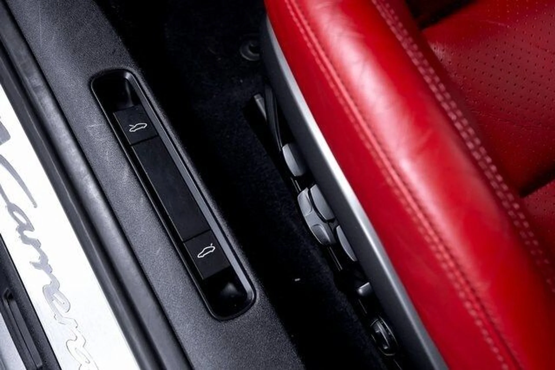 mph018_3366853447_7235ee96493c58c02d648857e74fa413x_7bf9dd7254