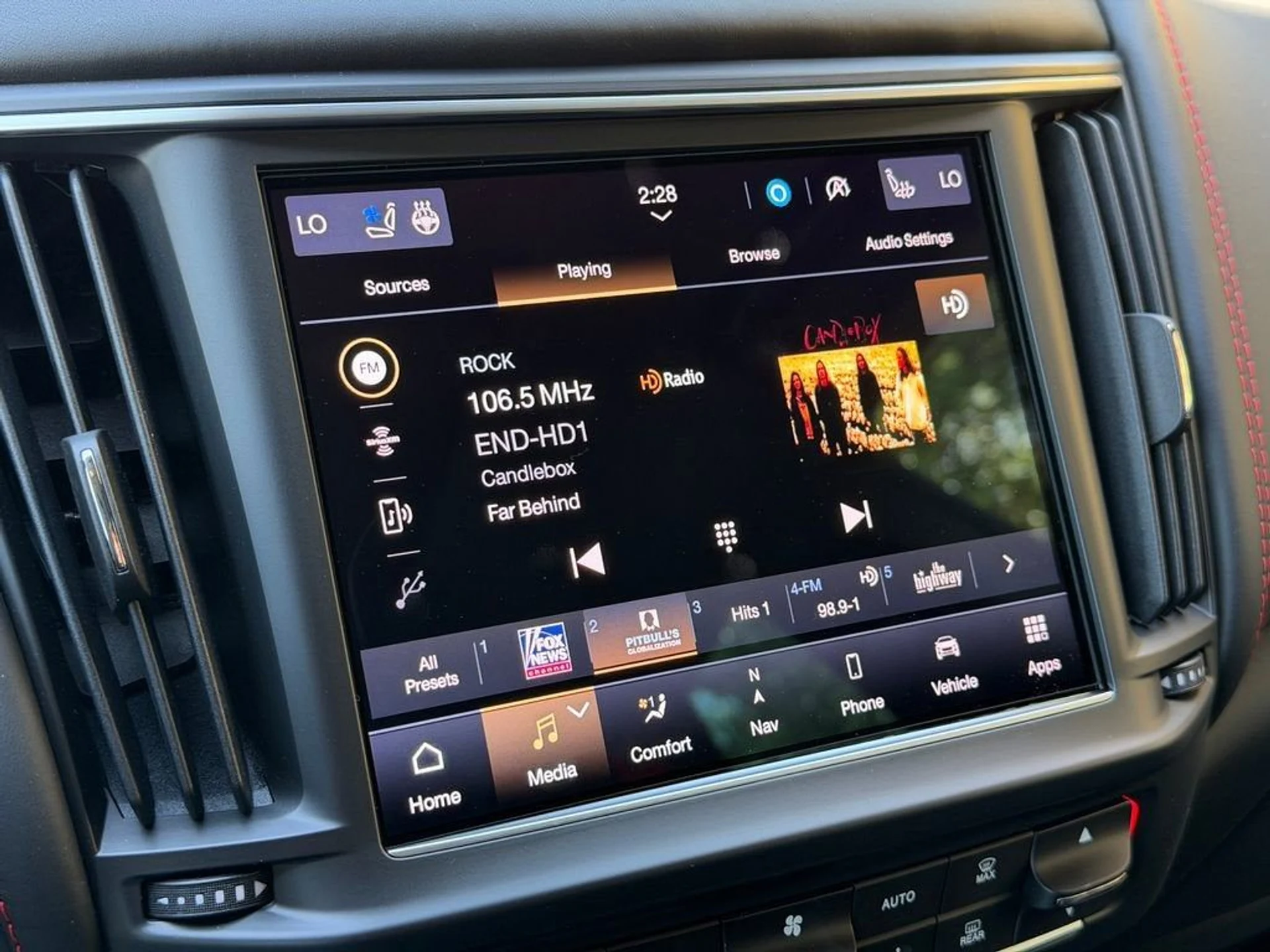 mph018_3370554872_339bbe7acb914f5e9e030eb2ab5da211_9f2e728f60