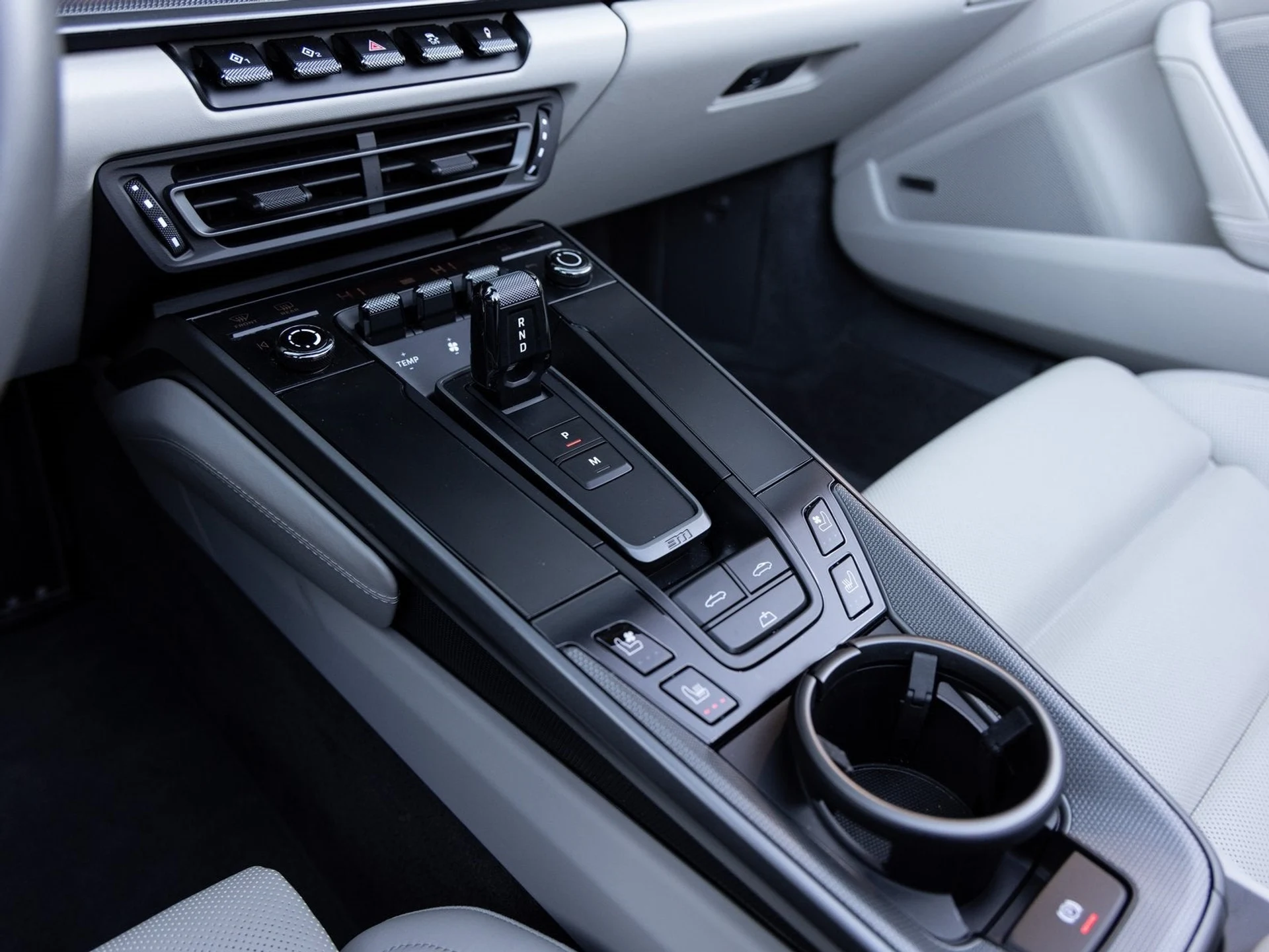 mph018_3374713002_19_9cc71a2f99