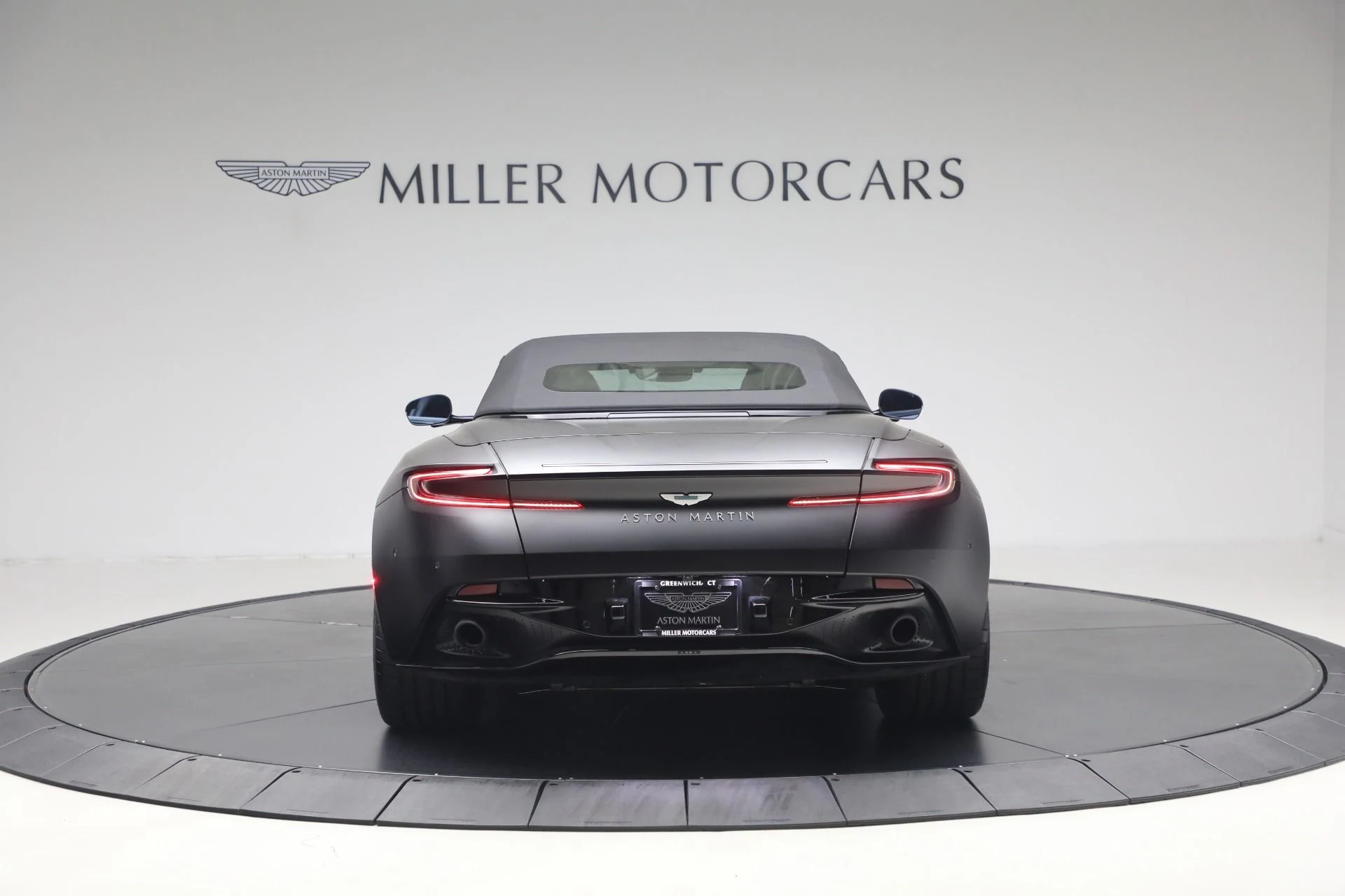 mph018_3375509570_Used_2024_Aston_Martin_DB_12_Volante_1778012465_5ce4f640da