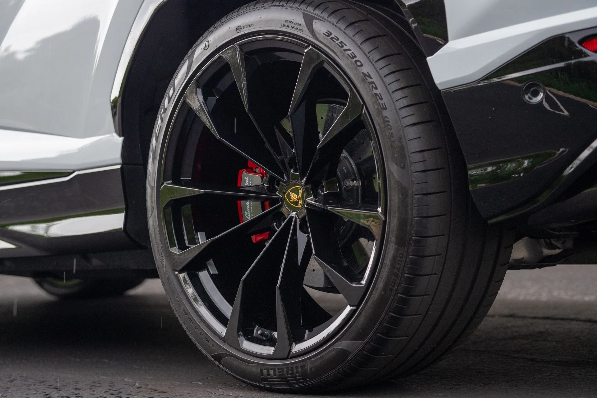 mph018_3376099424_Used_2022_Lamborghini_Urus_1758159744_d69a530278
