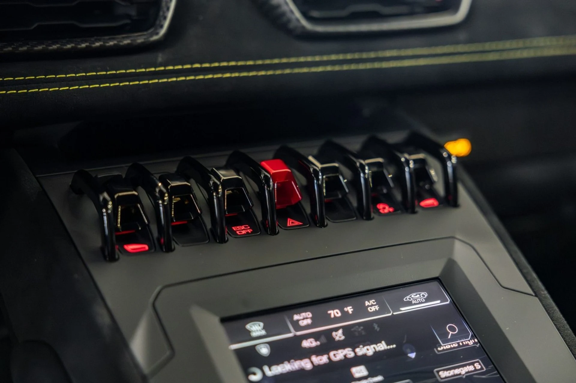 mph018_3383469250_s_Q_1e504a6591