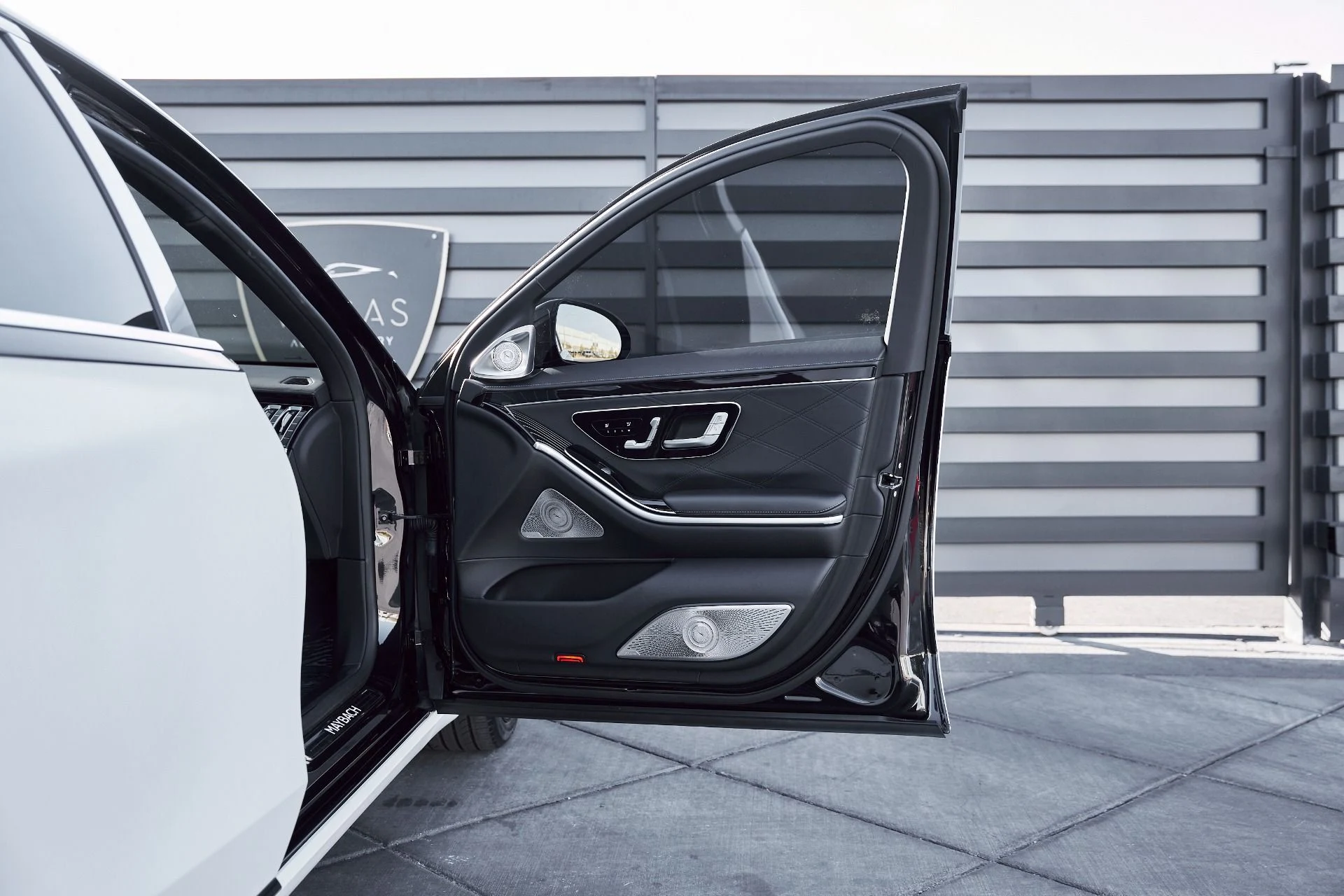 mph018_339148672_Used_2023_Mercedes_Benz_S_Class_Maybach_S_680_1769803969_bce019577c