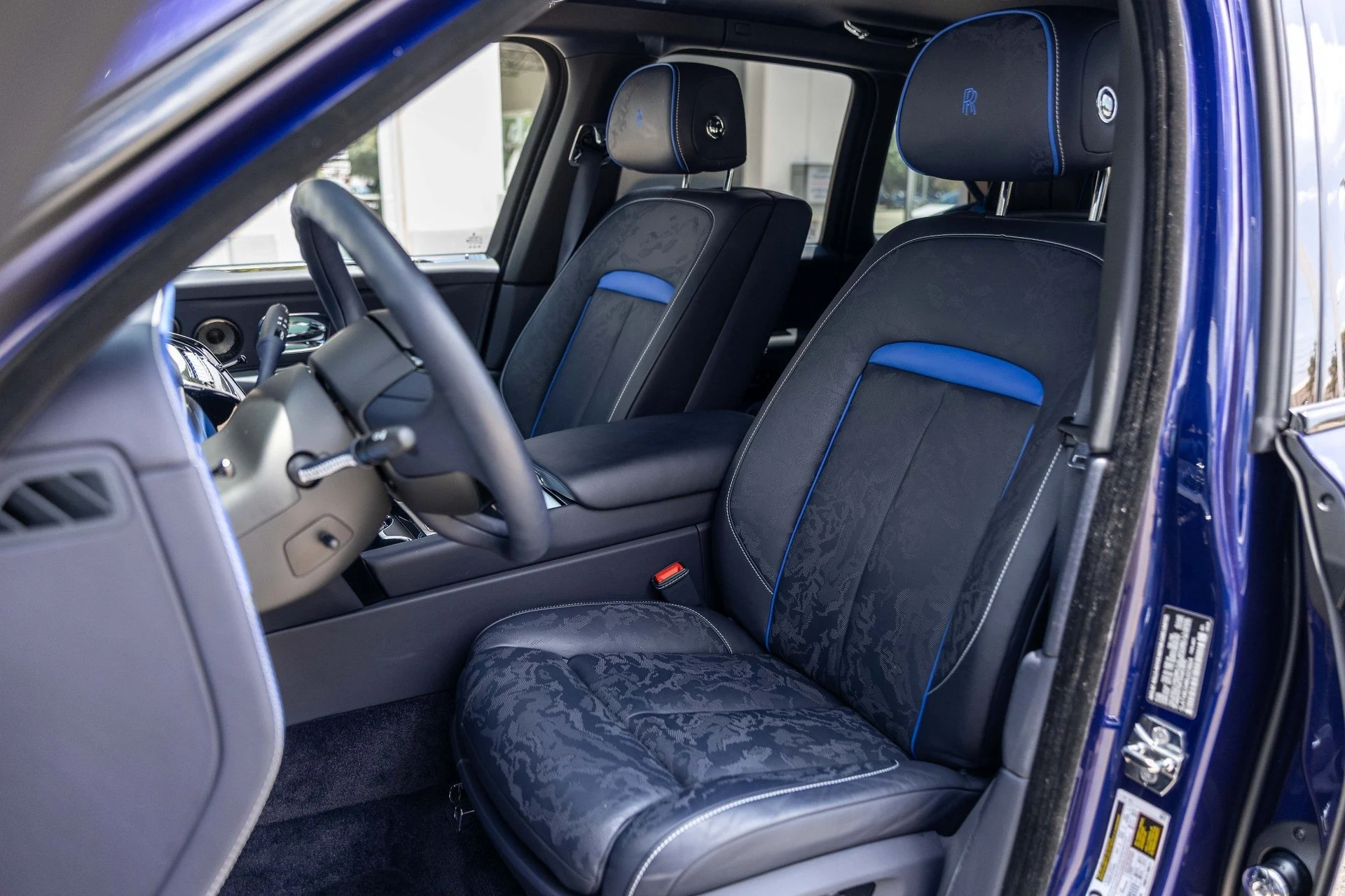 mph018_3395764705_Hi_Tech_Luxury_Imports_LLC_SLATV_8_C04_RU_223924_image_18_43851a6959