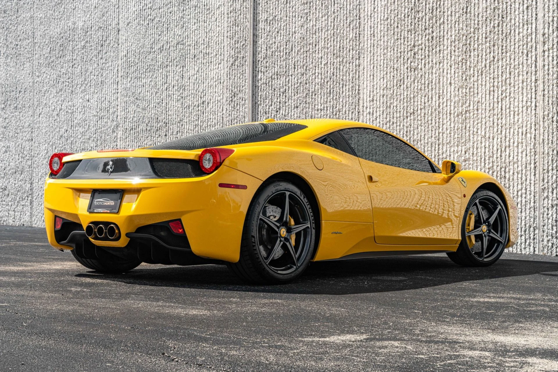 mph018_3399668685_Used_2013_Ferrari_458_Italia_Collector_Grade_in_Giallo_Modena_Carbon_1707420389_a30a49f9fd