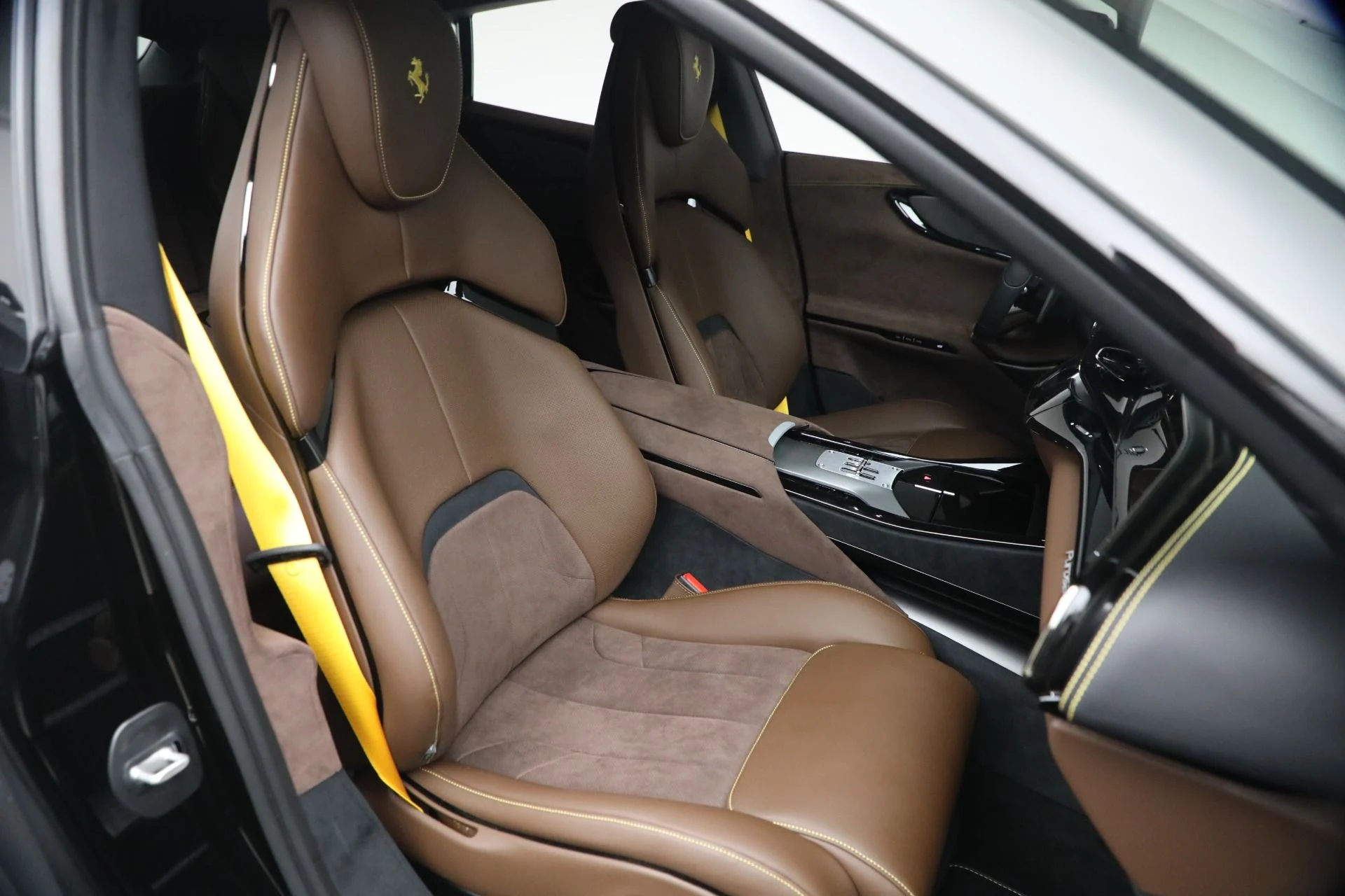 mph018_3402724829_Used_2025_Ferrari_Purosangue_1774107863_bc136b56fd