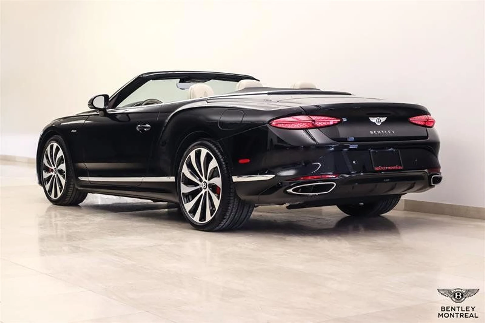 mph018_3404461253_37503925_01242_1d5zmhks_4326d2d80b