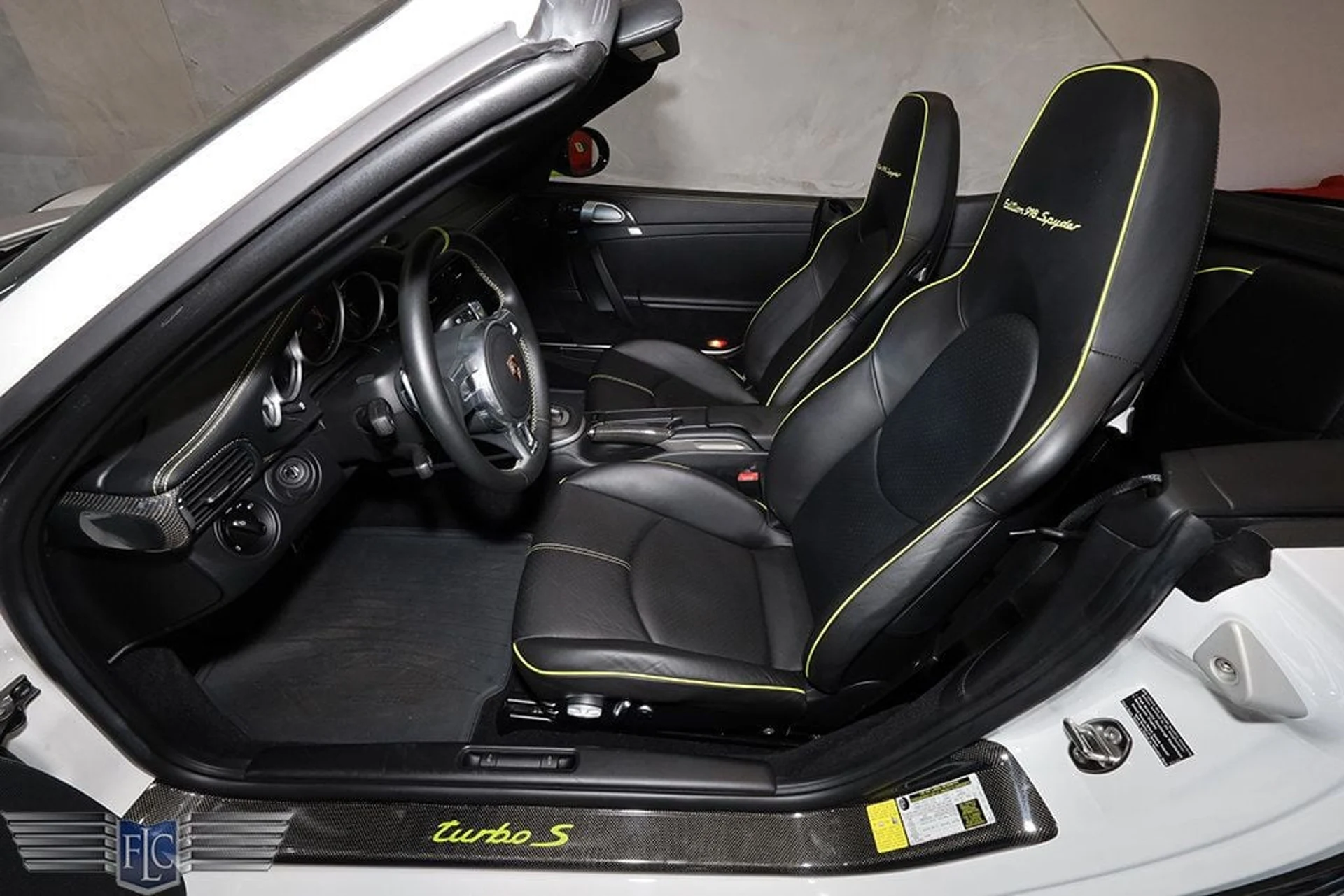 mph018_34097408_used_2012_porsche_911_turbocabriolet_9689_23013530_19_1024_27b92c09f6