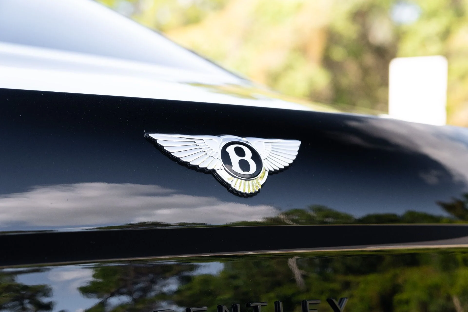 mph018_3411781045_Used_2023_Bentley_Flying_Spur_S_V8_1778782784_0c8fd92d95