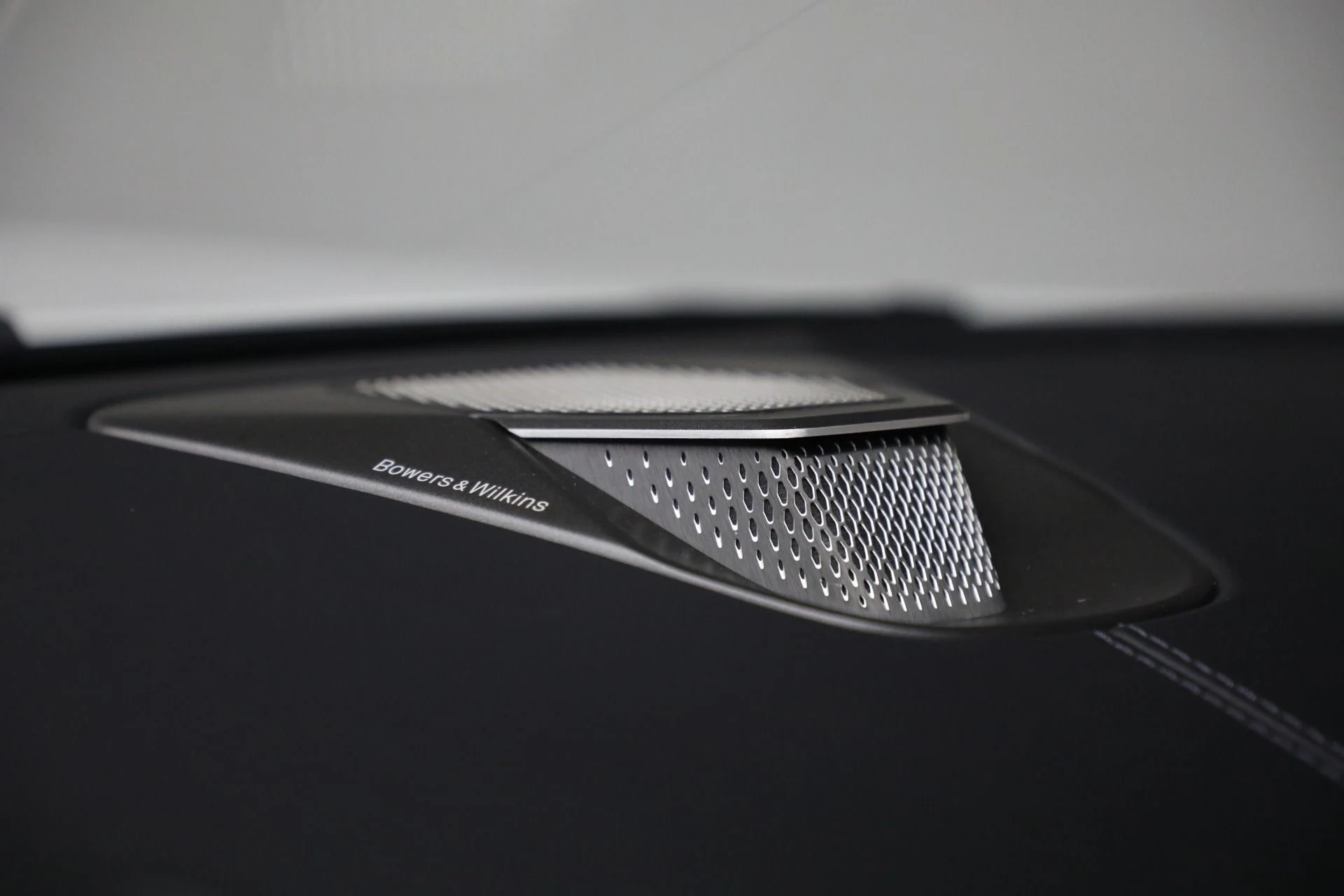 mph018_3420546949_New_2025_Aston_Martin_Vantage_ac8d9d8239