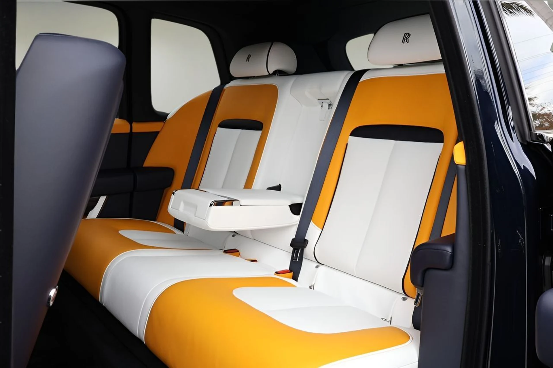 mph018_3430702835_19_a709687307