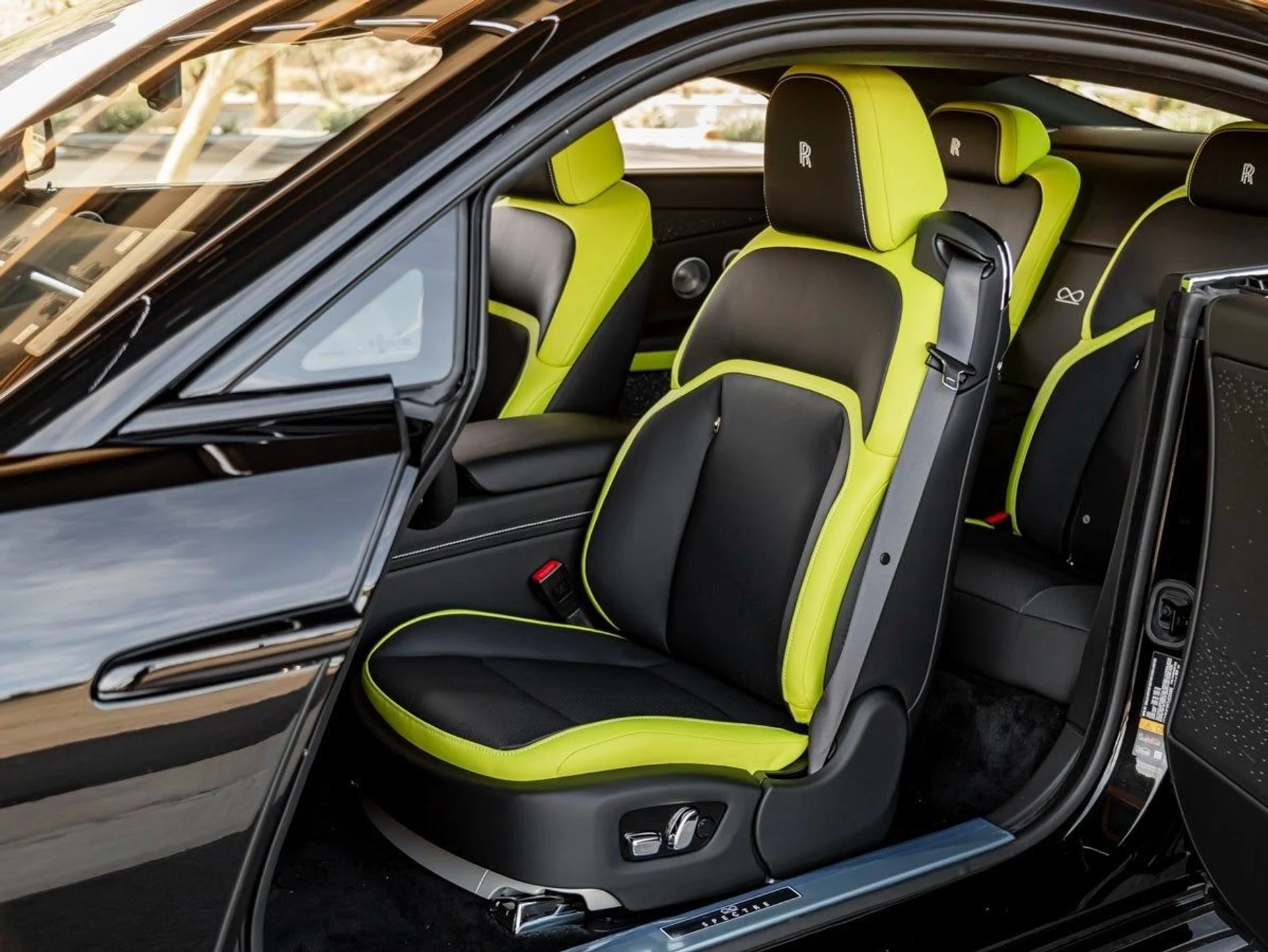 mph018_3436926542_19_419aa7de0a