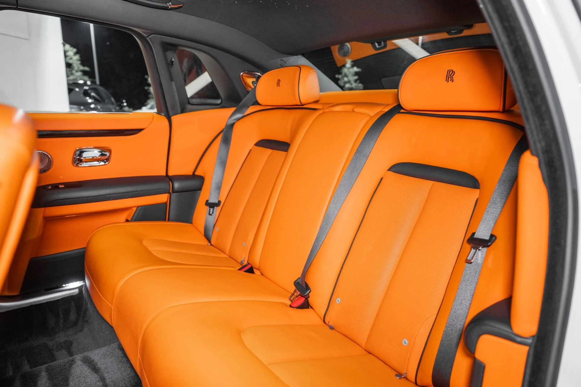 mph018_3438565735_Used_2021_Rolls_Royce_Ghost_1753979094_7d7ed880e2
