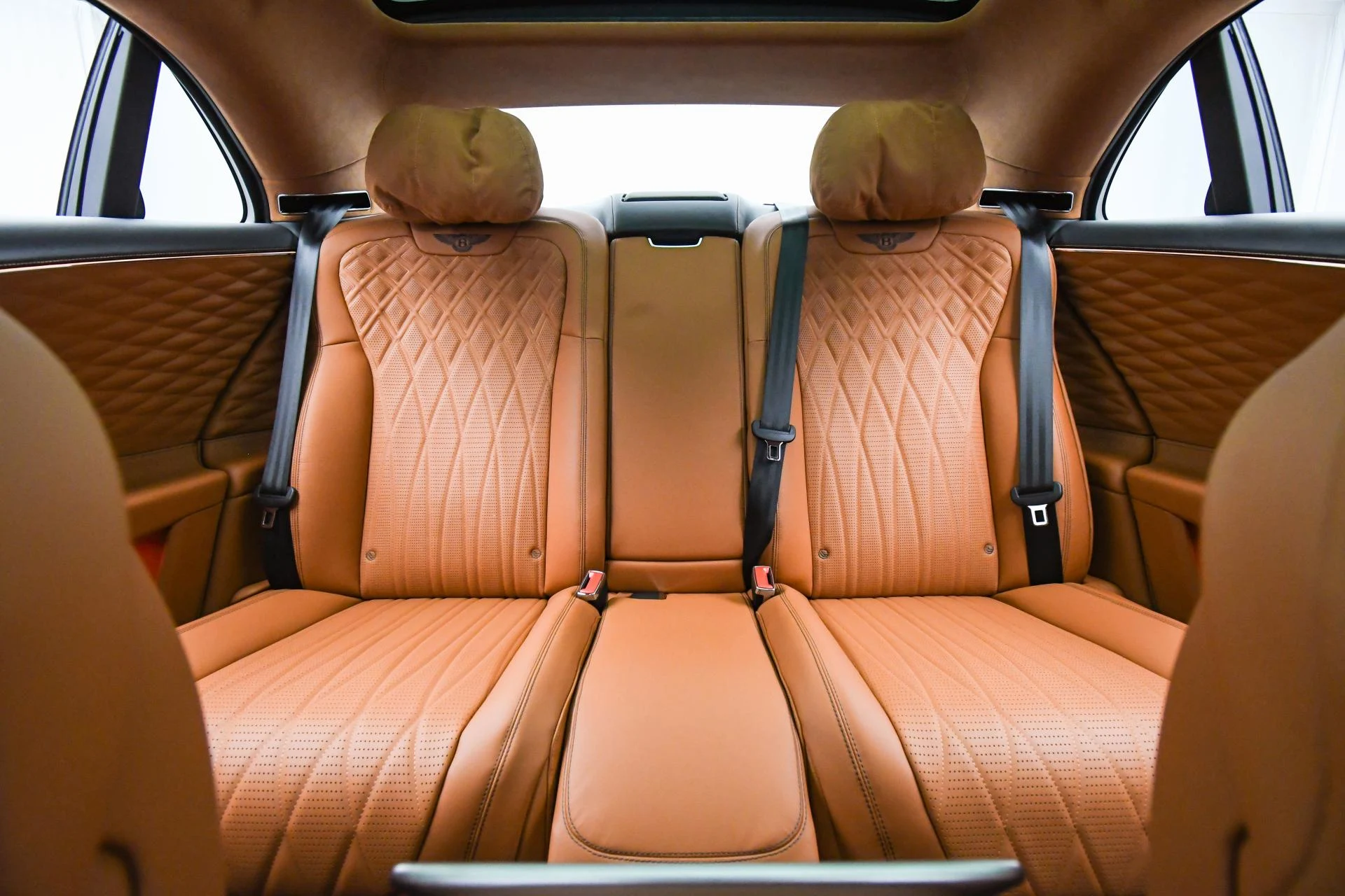 mph018_345136387_Used_2023_Bentley_Flying_Spur_Azure_1755332873_a51830ebcd