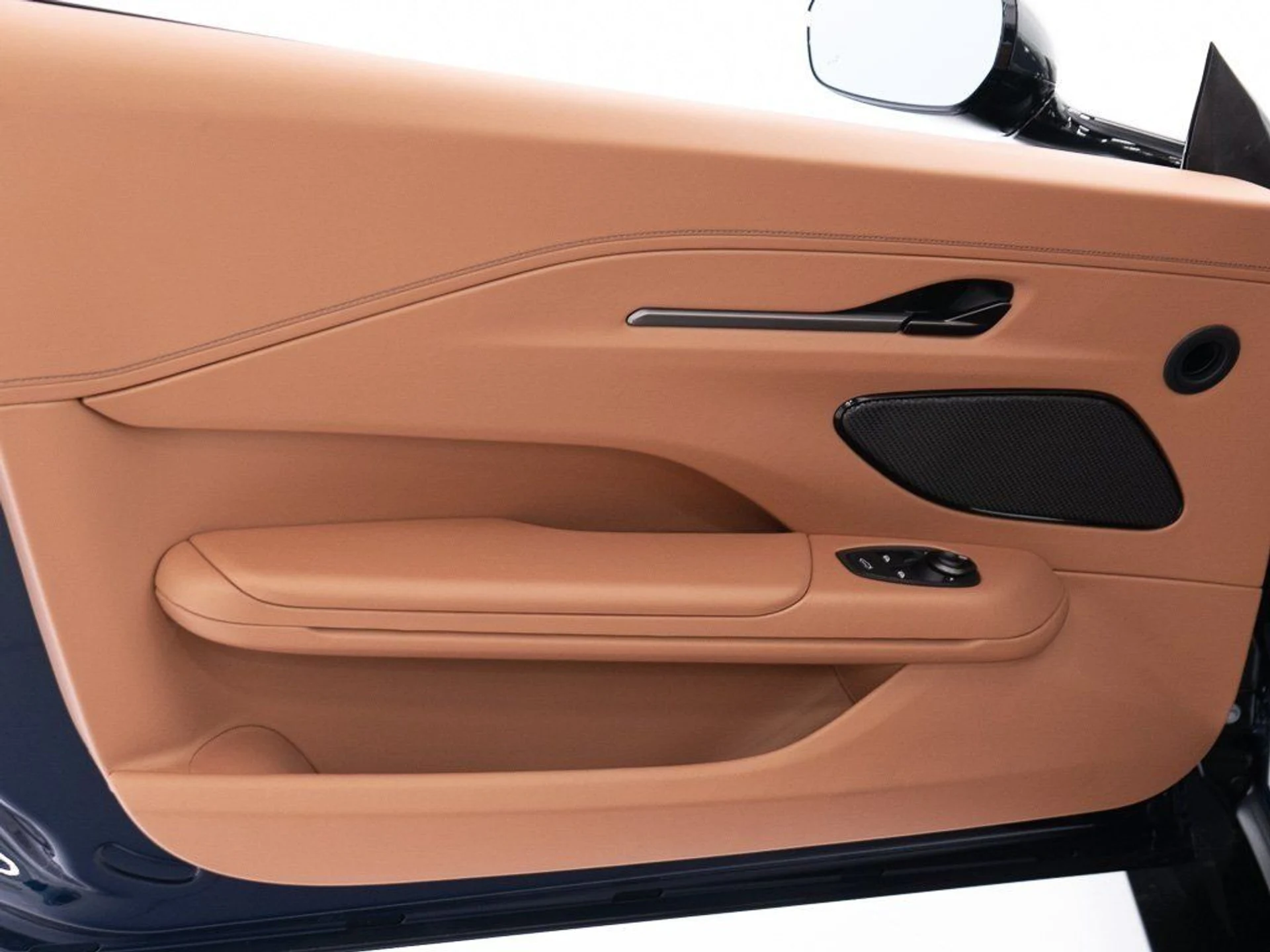 mph018_3452954699_5ef1a3352f782da184bf1d1bff6c319f_5a58da7b5f