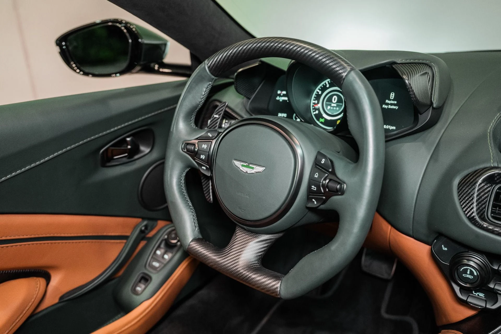 mph018_3454269478_Used_2023_Aston_Martin_Vantage_V12_1787760014_77c872fd40